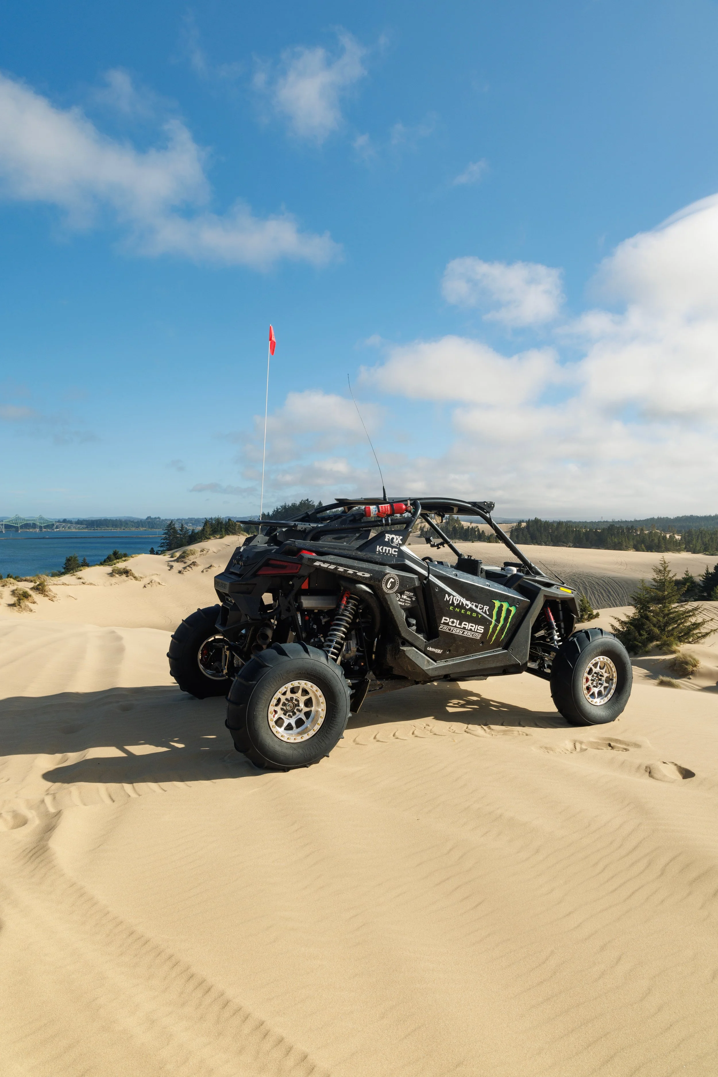 6_26_CaseyCurrie_UTVTakeover_CoosBayOR_PolarisRZRProR_NoCrop_025.jpg
