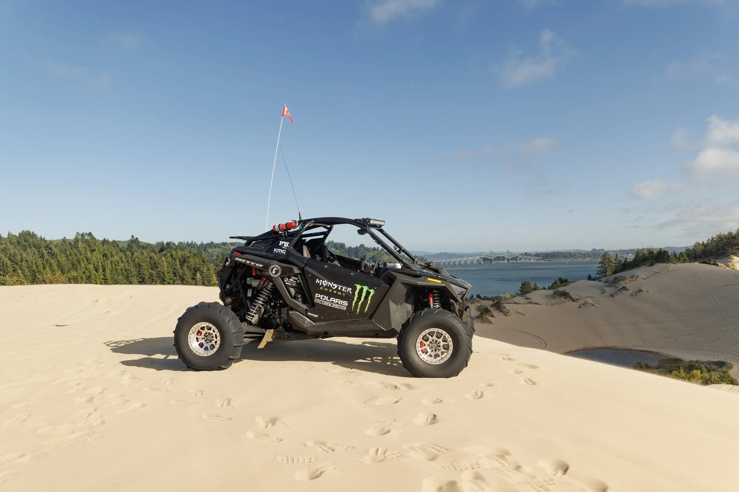 6_26_CaseyCurrie_UTVTakeover_CoosBayOR_PolarisRZRProR_NoCrop_026.jpg