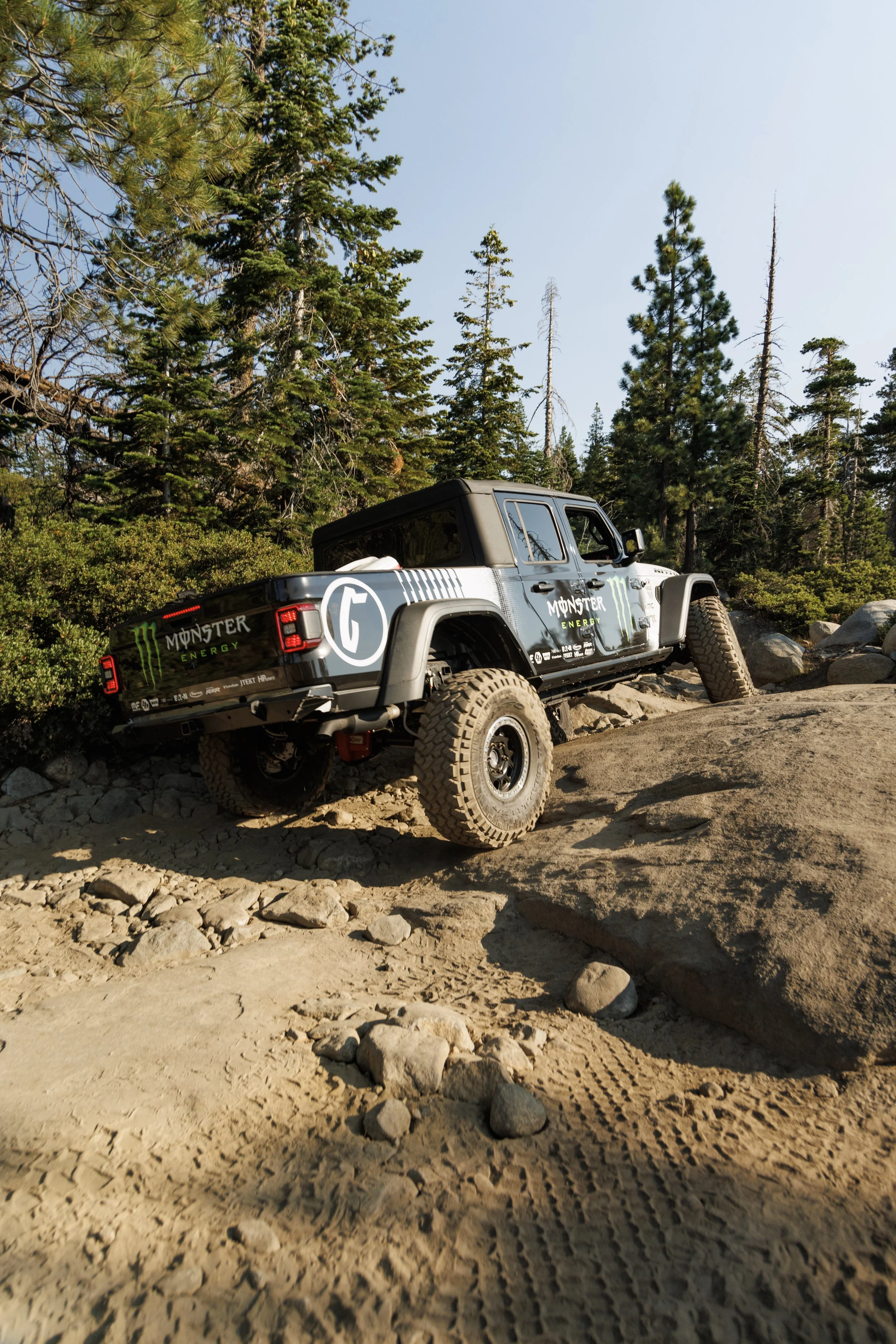 7_14_CaseyCurrie_JeepJamboreeUSA_RubiconTrail_DieselJeepJT_NoCrop_017.jpg