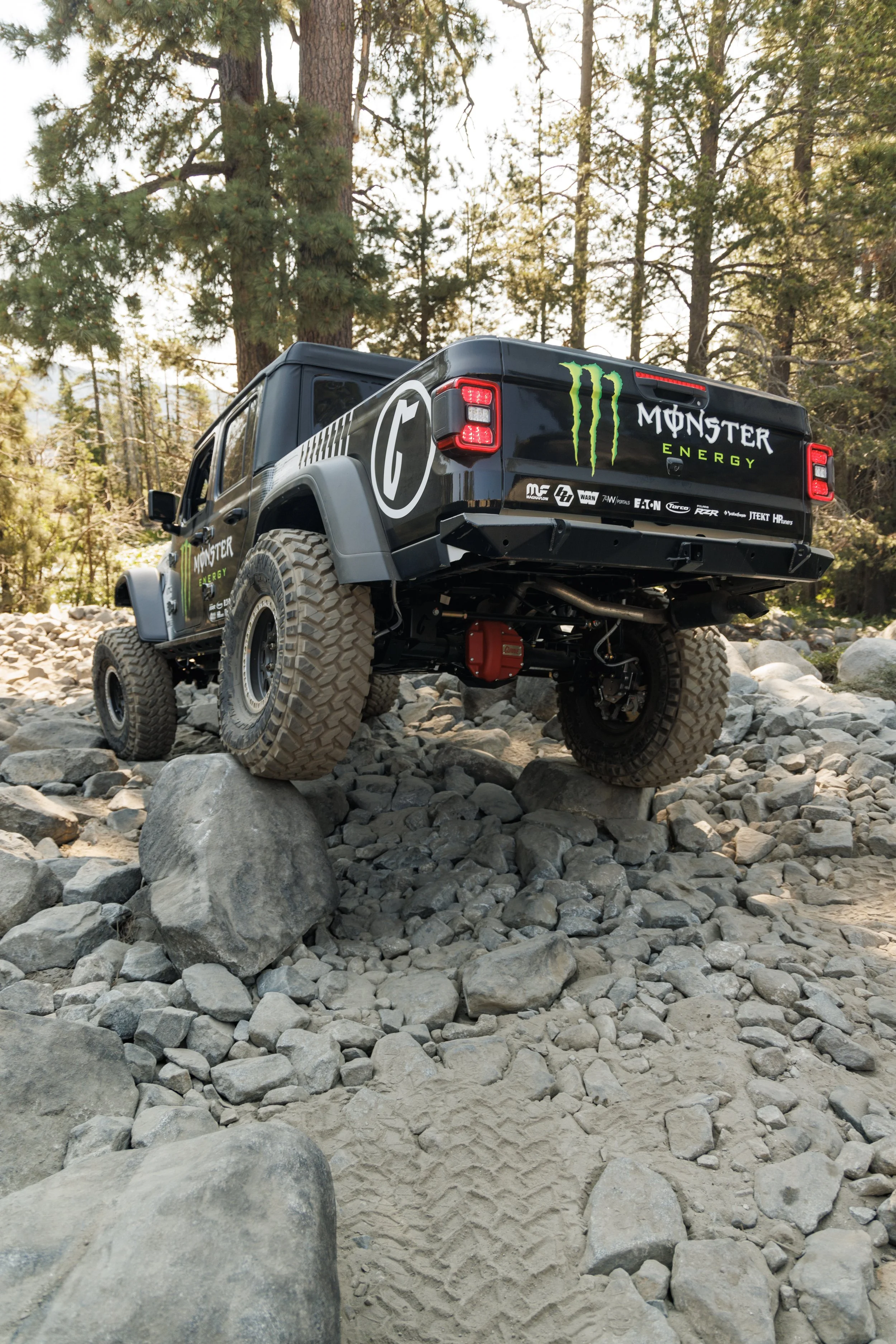 7_14_CaseyCurrie_JeepJamboreeUSA_RubiconTrail_DieselJeepJT_NoCrop_021.jpg