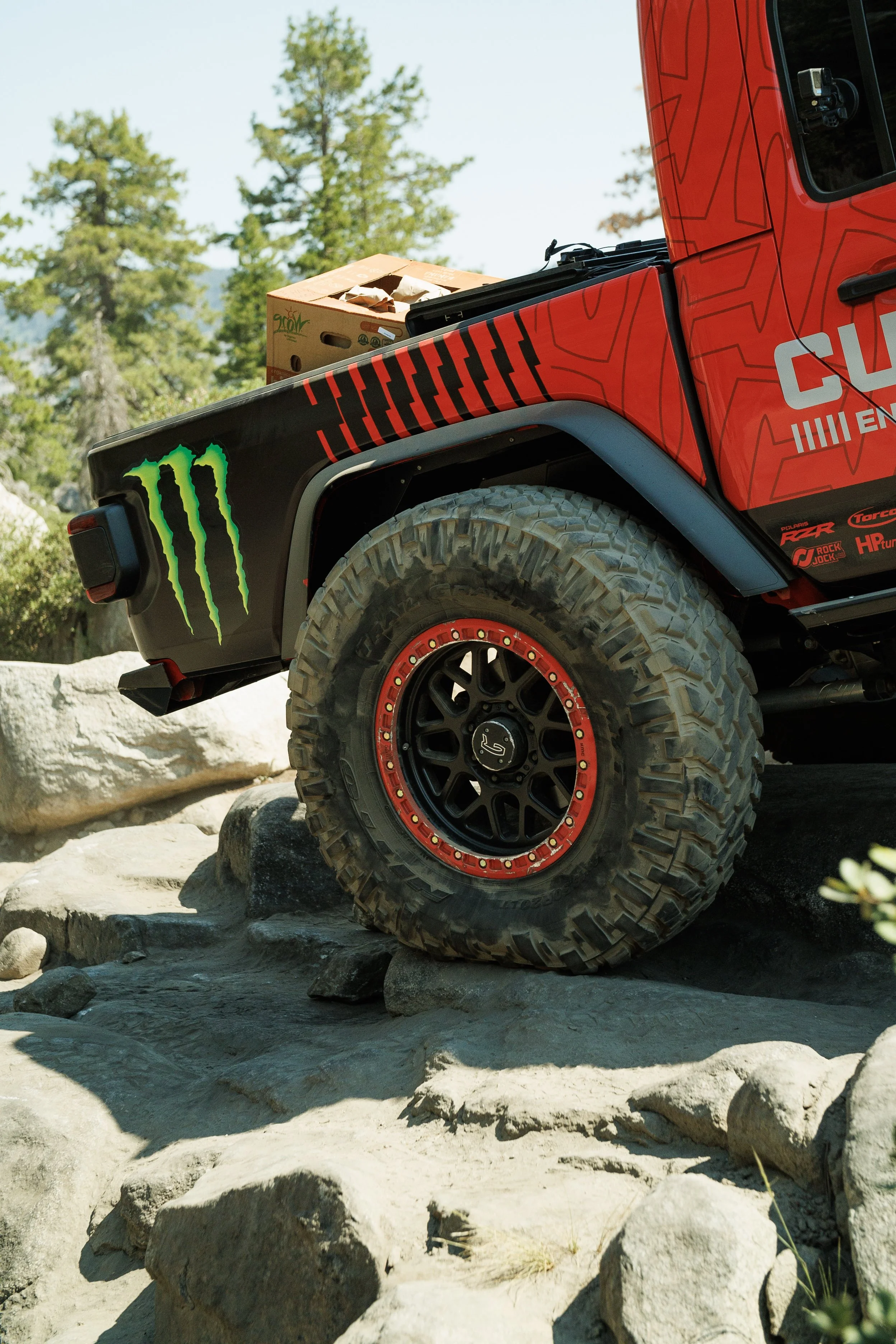 7_14_CaseyCurrie_JeepJamboreeUSA_RubiconTrail_CurrieHemiJeepJT_NoCrop_010.jpg