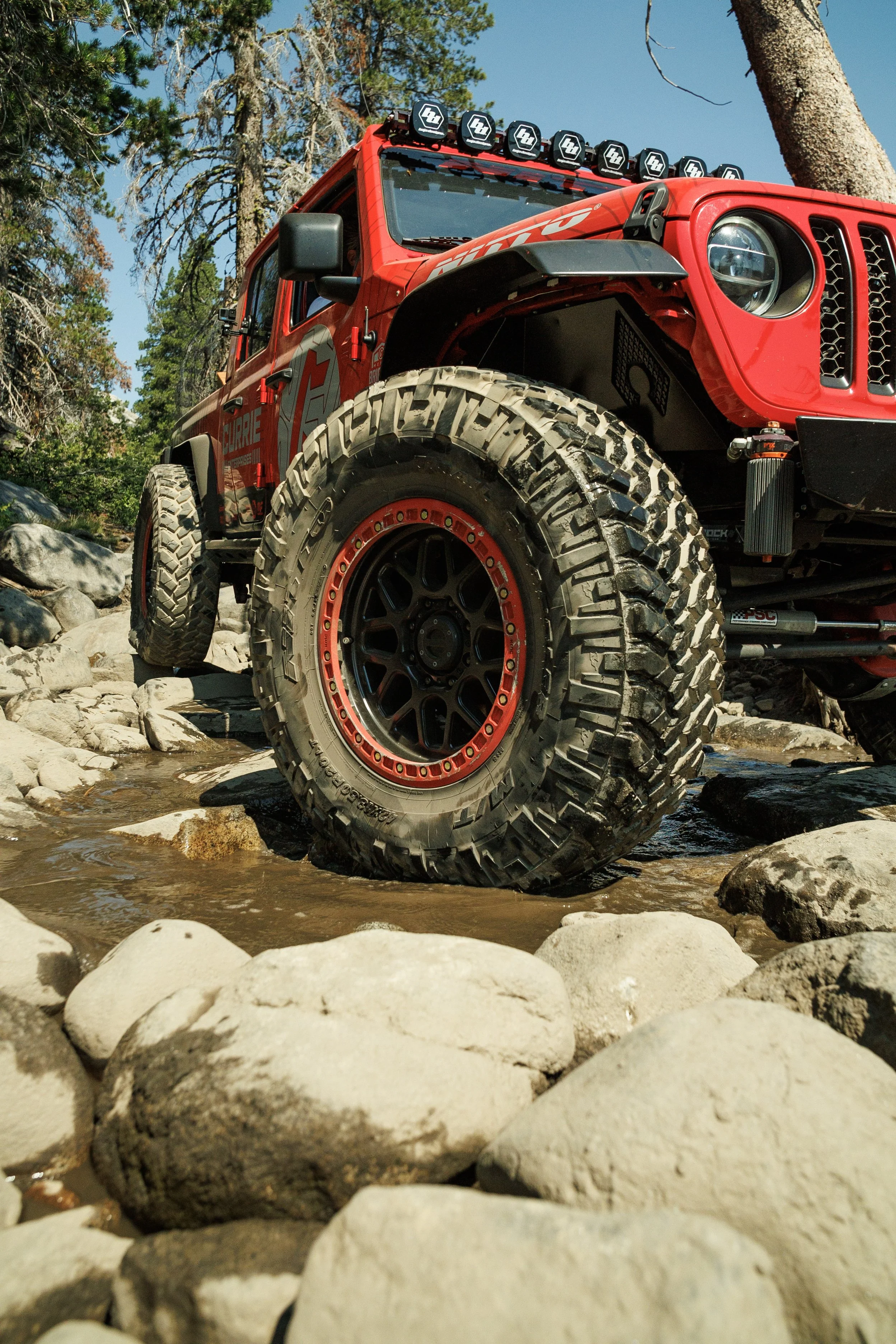 7_14_CaseyCurrie_JeepJamboreeUSA_RubiconTrail_CurrieHemiJeepJT_NoCrop_013.jpg