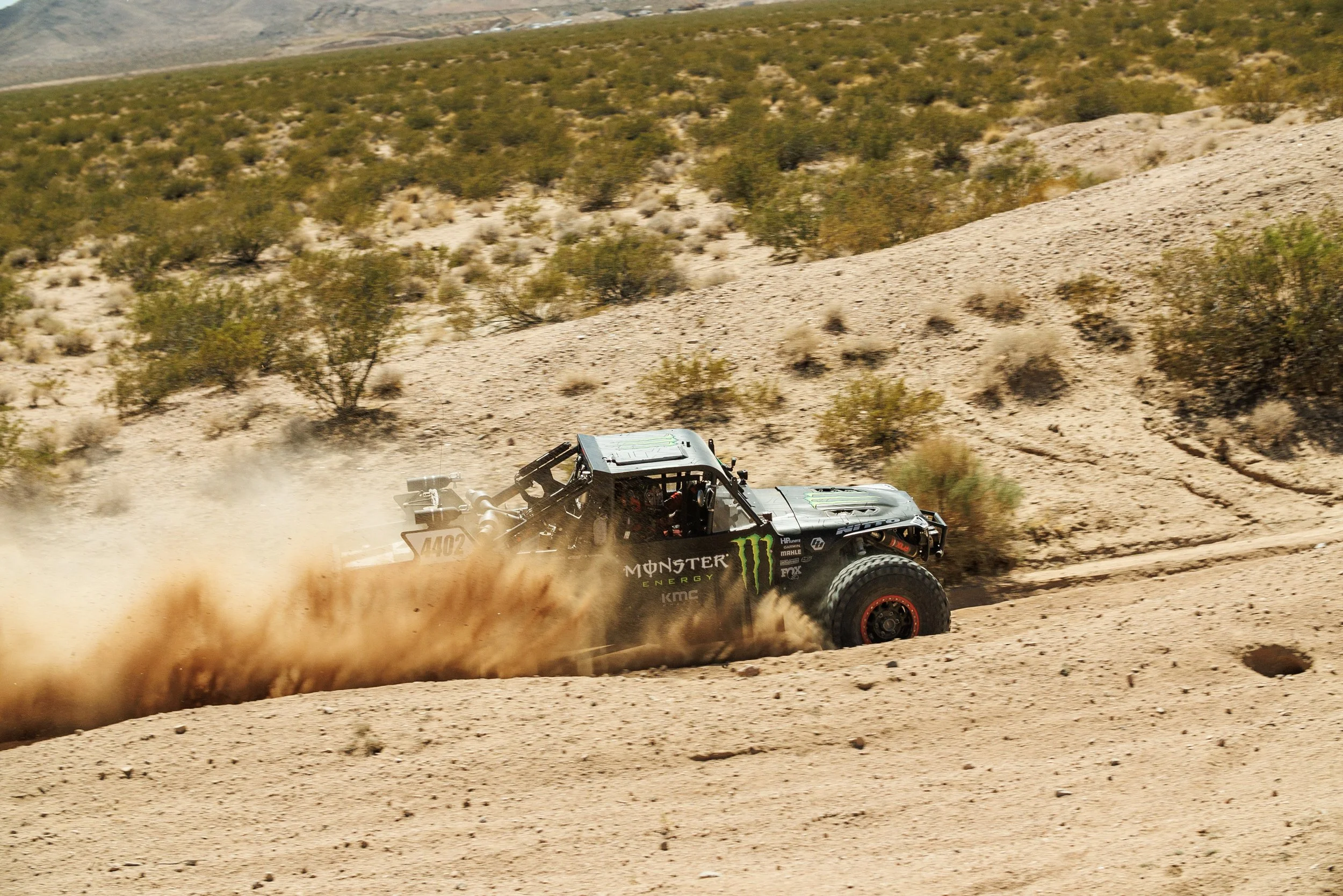 8_14_CaseyCurrie_Vegas2Reno_TrophyJeep_NoCrop_009.jpg