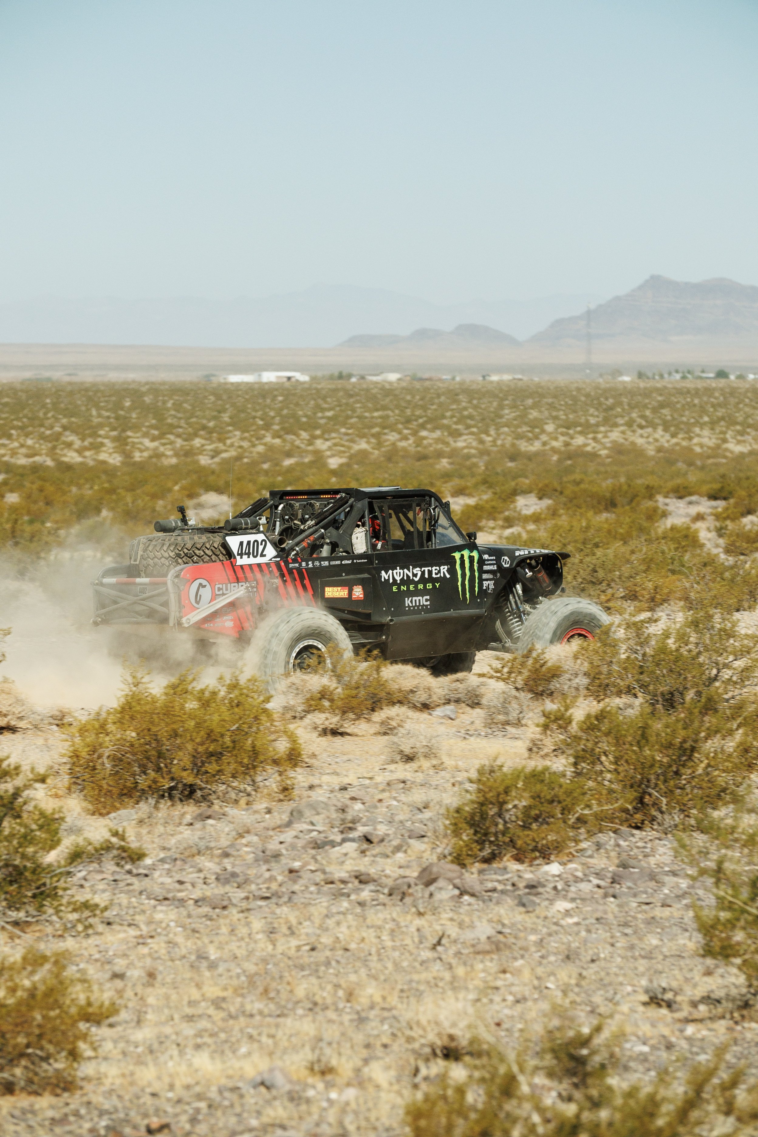 8_16_CaseyCurrie_Vegas2Reno_TrophyJeep_RaceDay_NoCrop_004.jpg