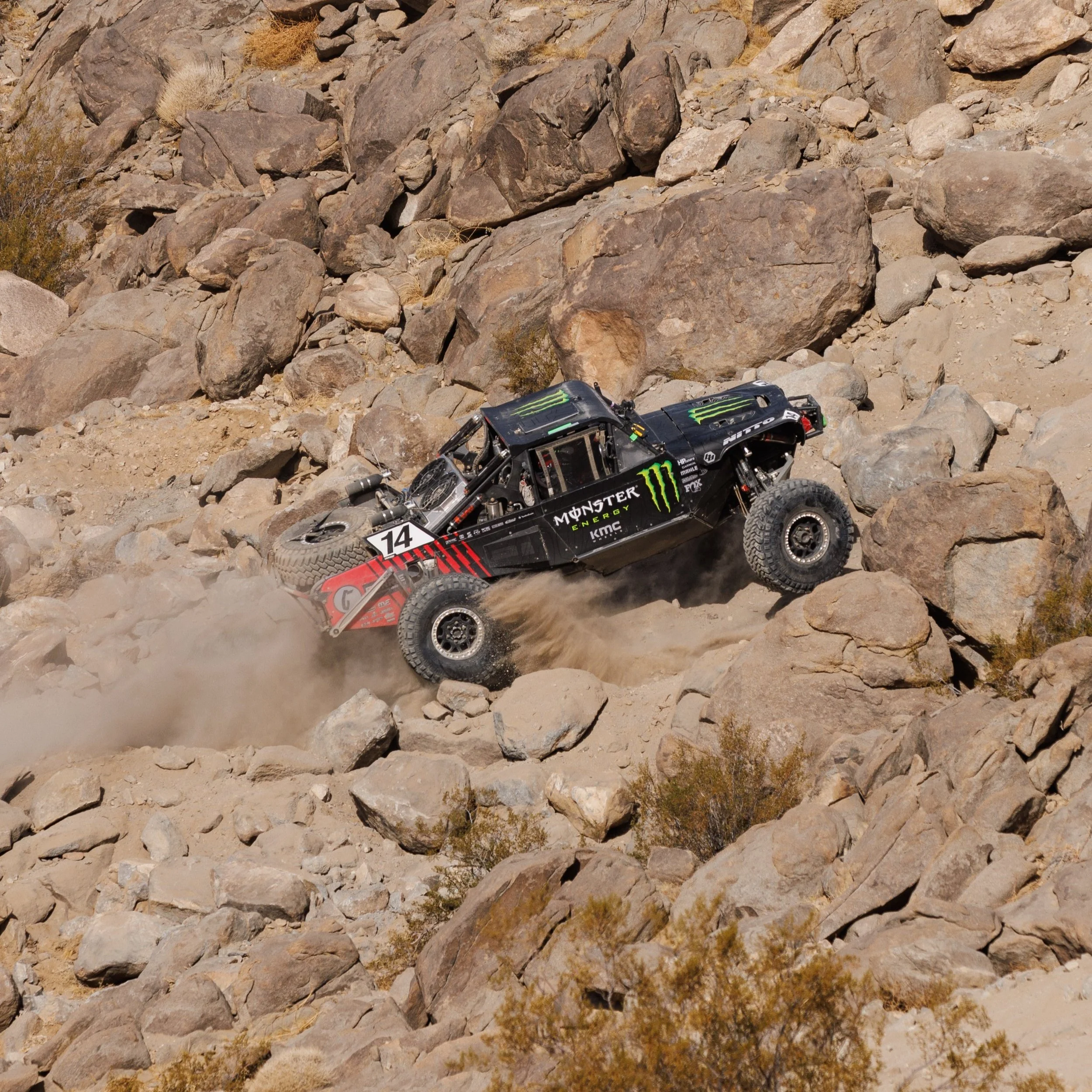 WE ENDED KING OF THE HAMMERS WITH A BROKEN HAND! TROPHY JEEP | CASEY CURRIE VLOG