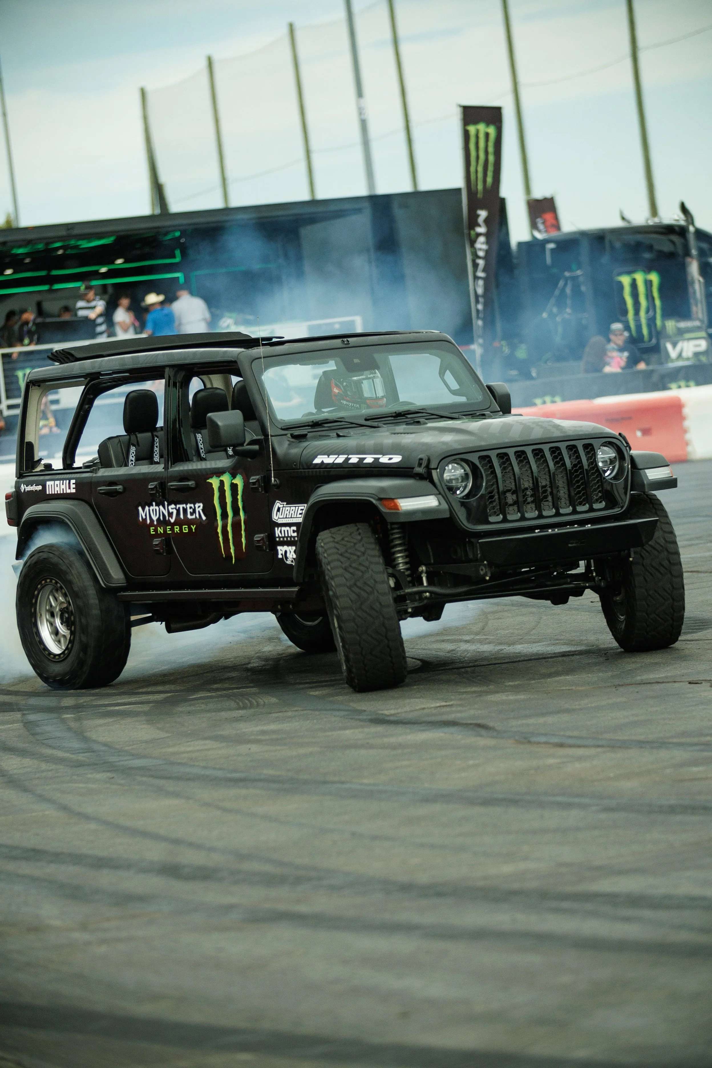9_7_CaseyCurrie_SMXPlayoffs_CharlotteNC_DriftJeep_NoCrop_004.jpg