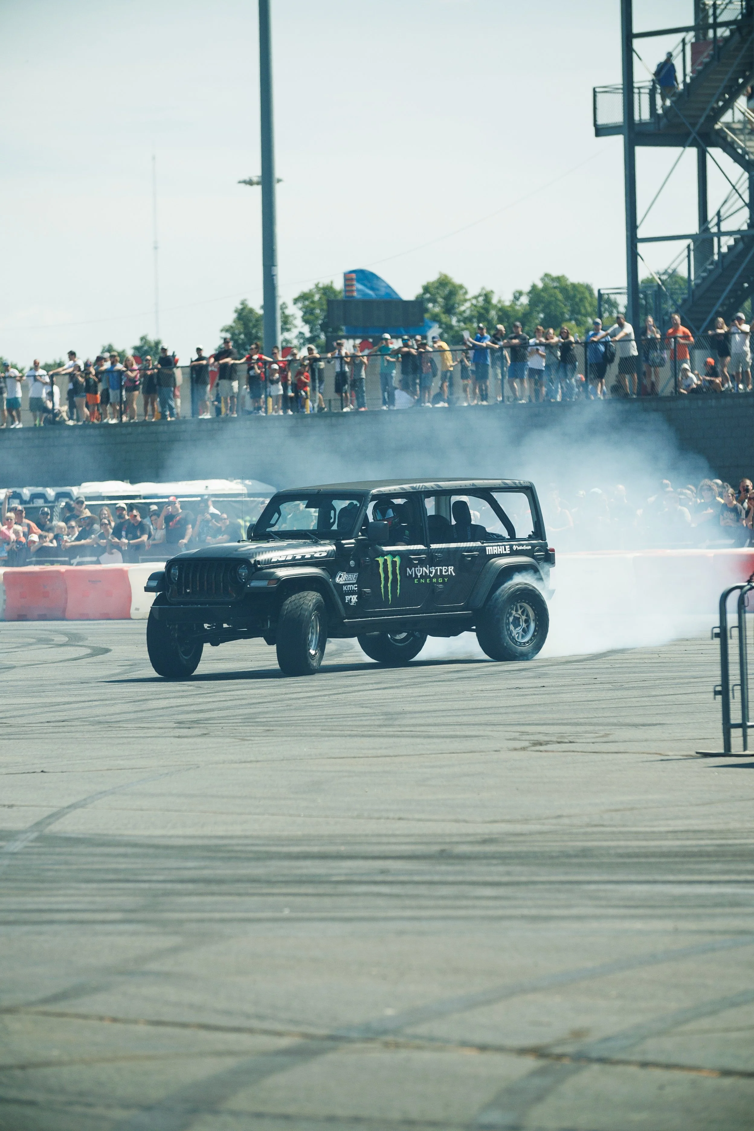 9_7_CaseyCurrie_SMXPlayoffs_CharlotteNC_DriftJeep_NoCrop_013.jpg