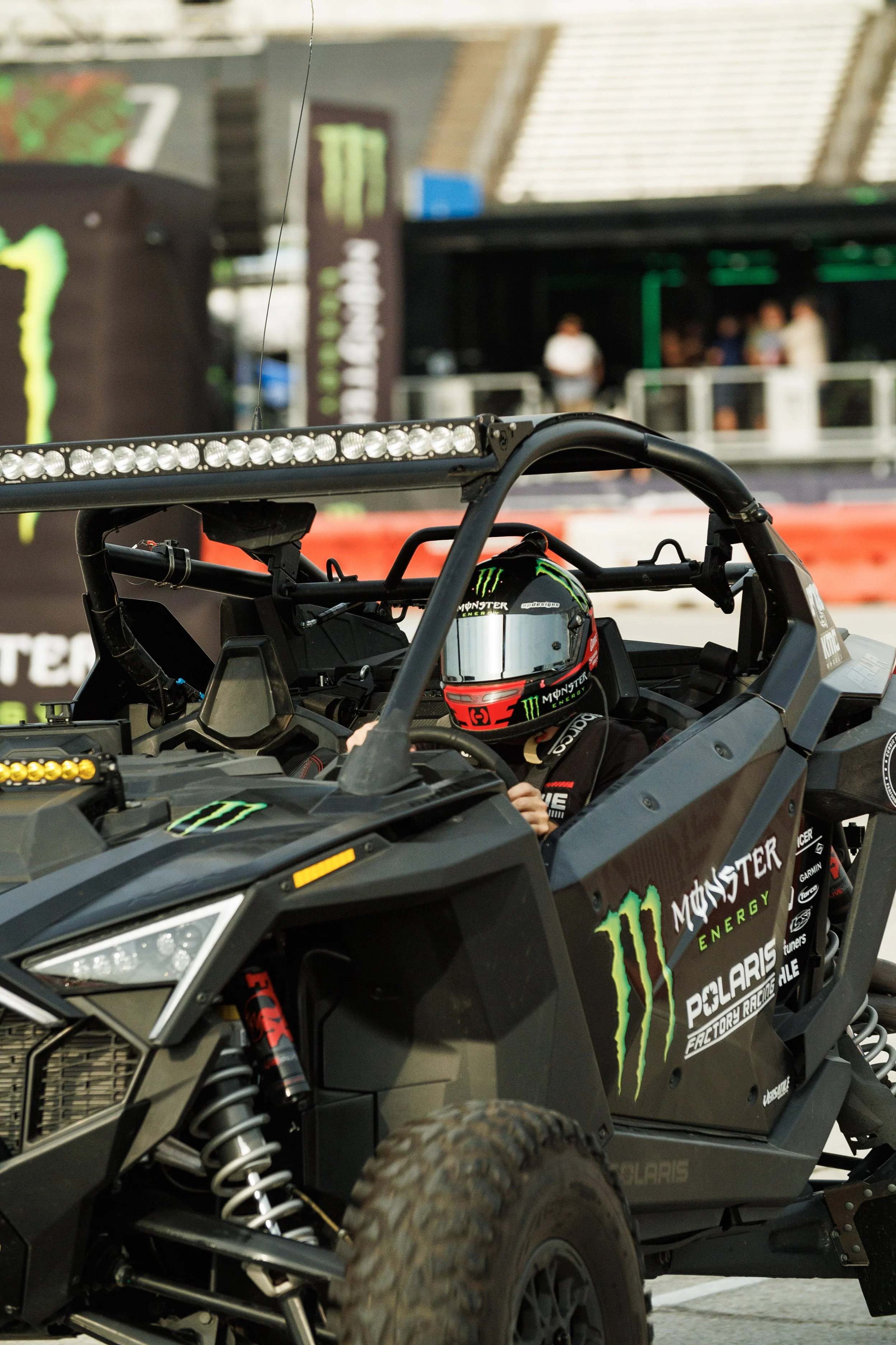 9_17_CaseyCurrie_SMXPlayoffs_FortWorthTX_PolarisRZRProR_NoCrop_003.jpg