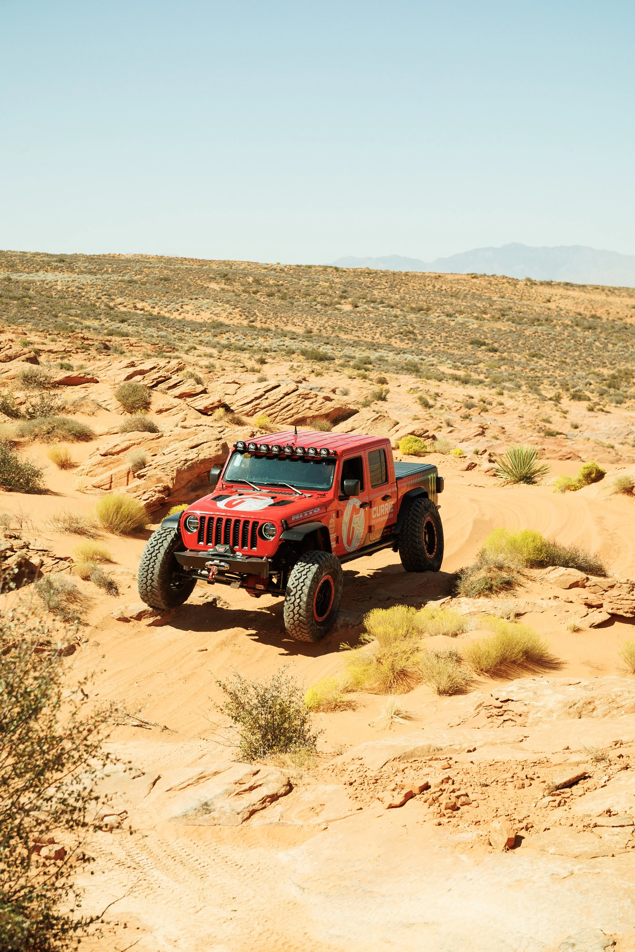 10_2_CaseyCurrie_TrailHero_SandHollowUT_Day2_DeadBroke_Triple7_CurrieHemiJeepJT_NoCrop_002.jpg