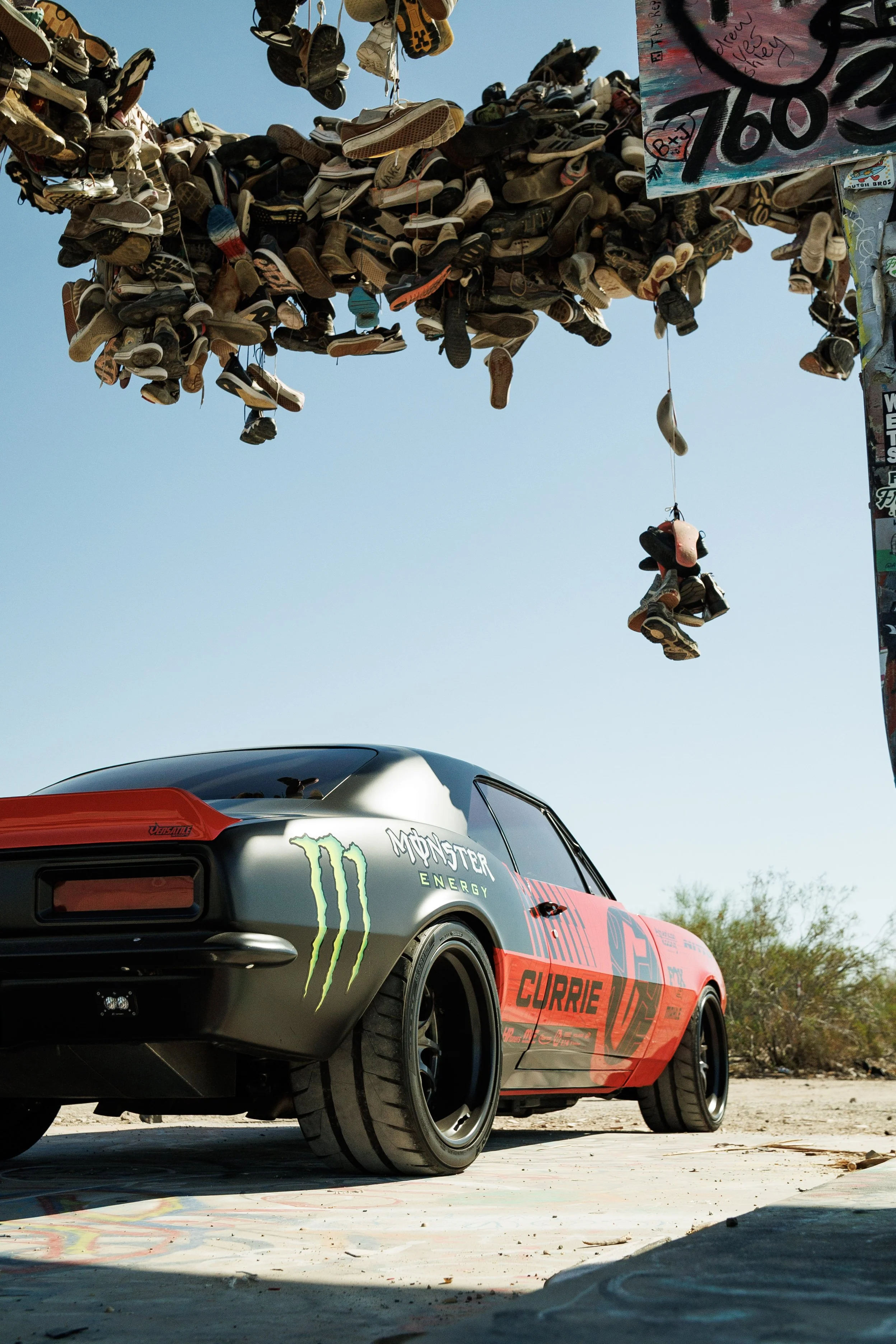10_8_CaseyCurrie_HotRodPowerTourWest_SouthernCalifornia_67Camaro_NoCrop_023.jpg