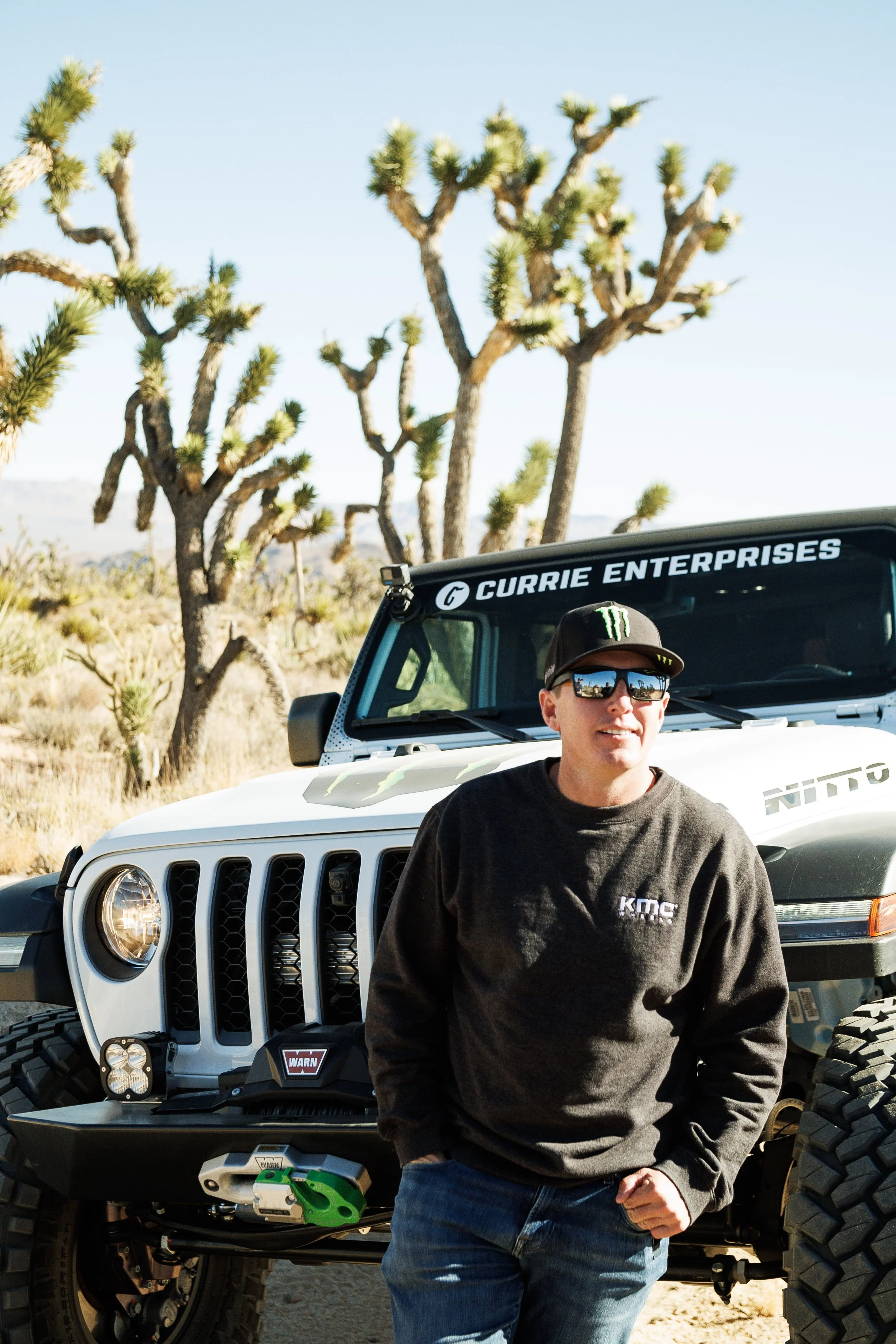 11_3_CaseyCurrie_4x4RallyToSEMA_JoshuaTreeCA_MonsterEnergy_Portal_JeepJT_NoCrop_011.jpg