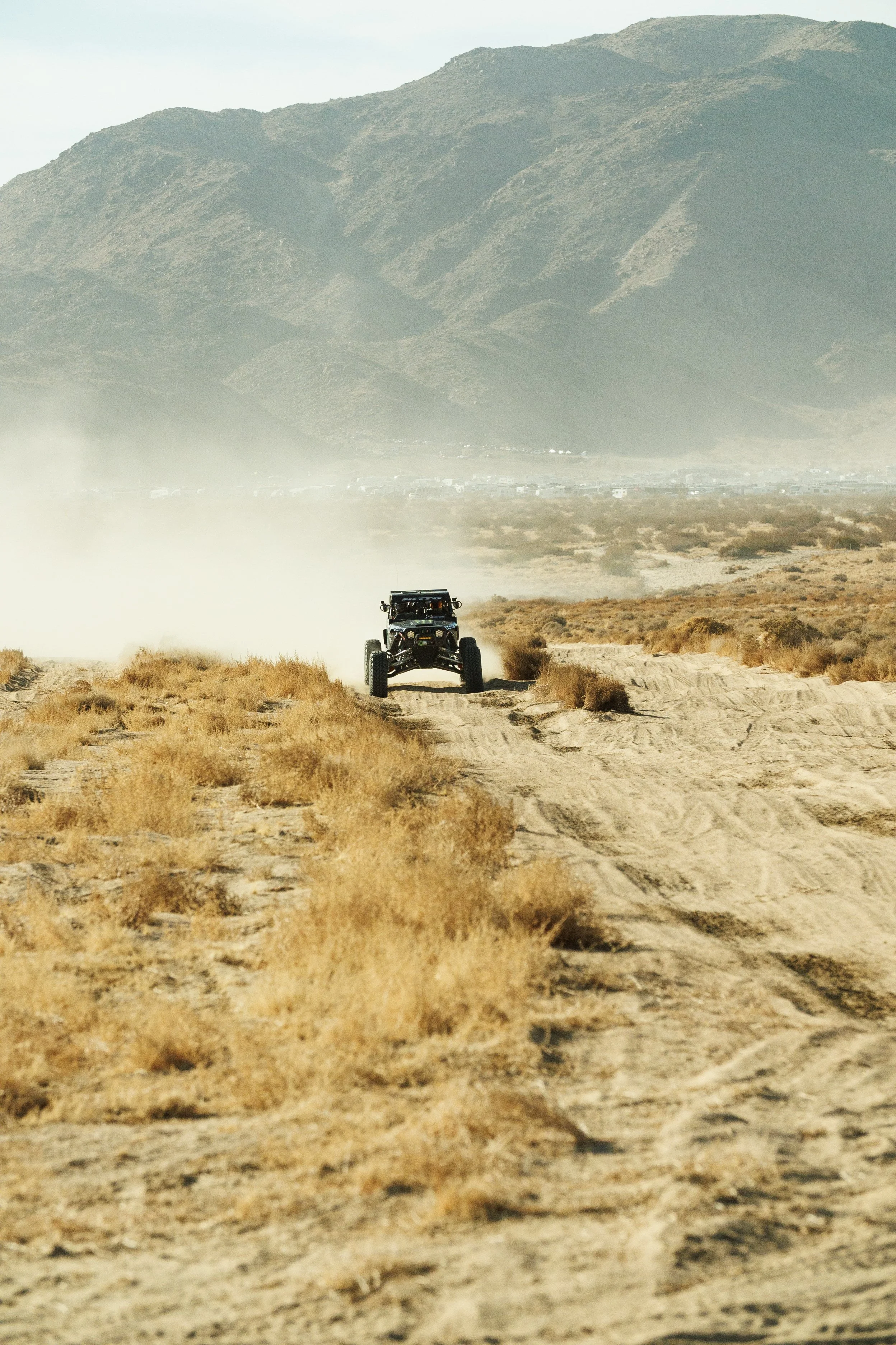 2_1_CaseyCurrie_KingOfHammers_TrophyJeepShakedown_TrophyJeep_NoCrop_018.jpg