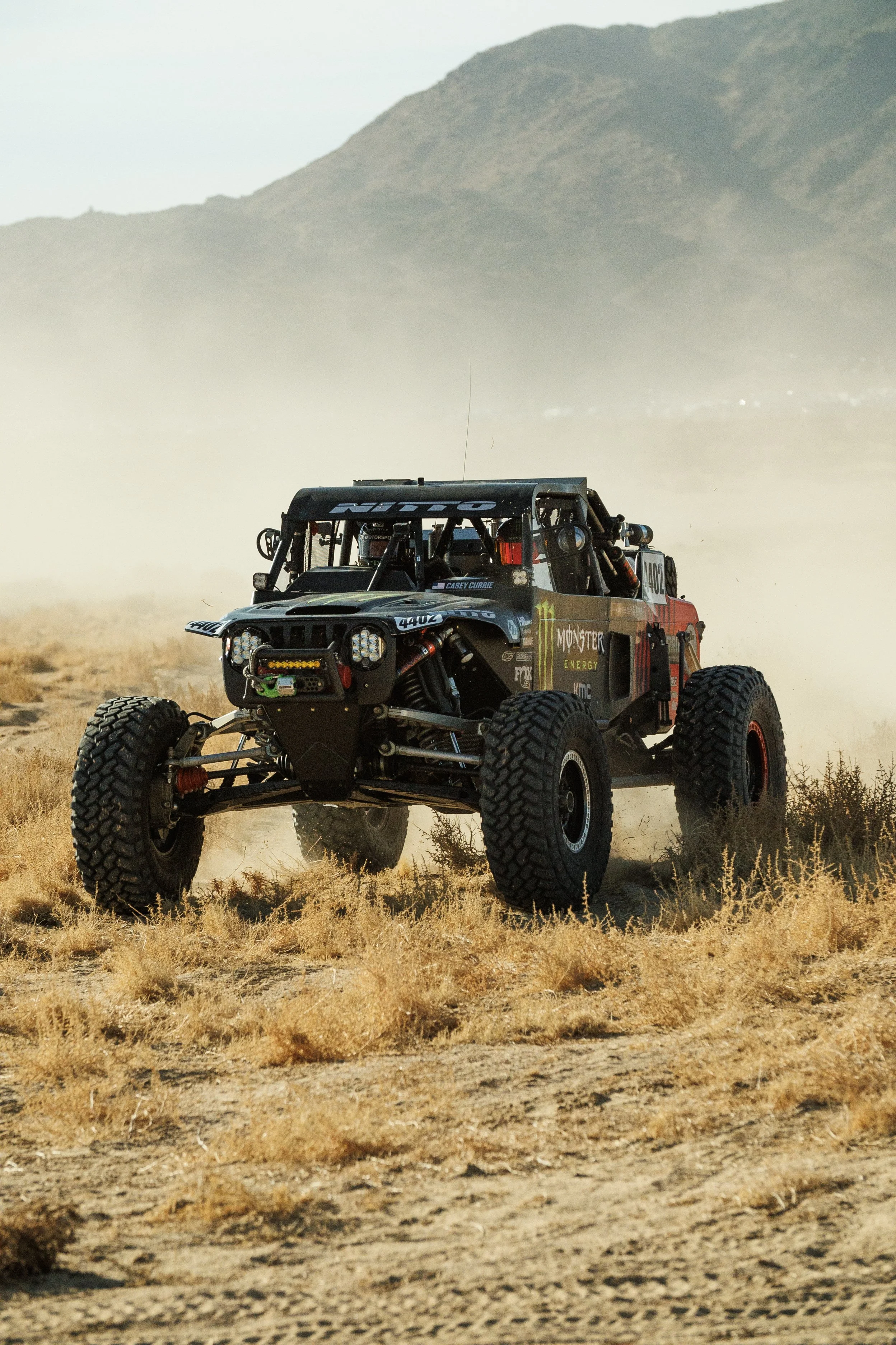 2_1_CaseyCurrie_KingOfHammers_TrophyJeepShakedown_TrophyJeep_NoCrop_019.jpg