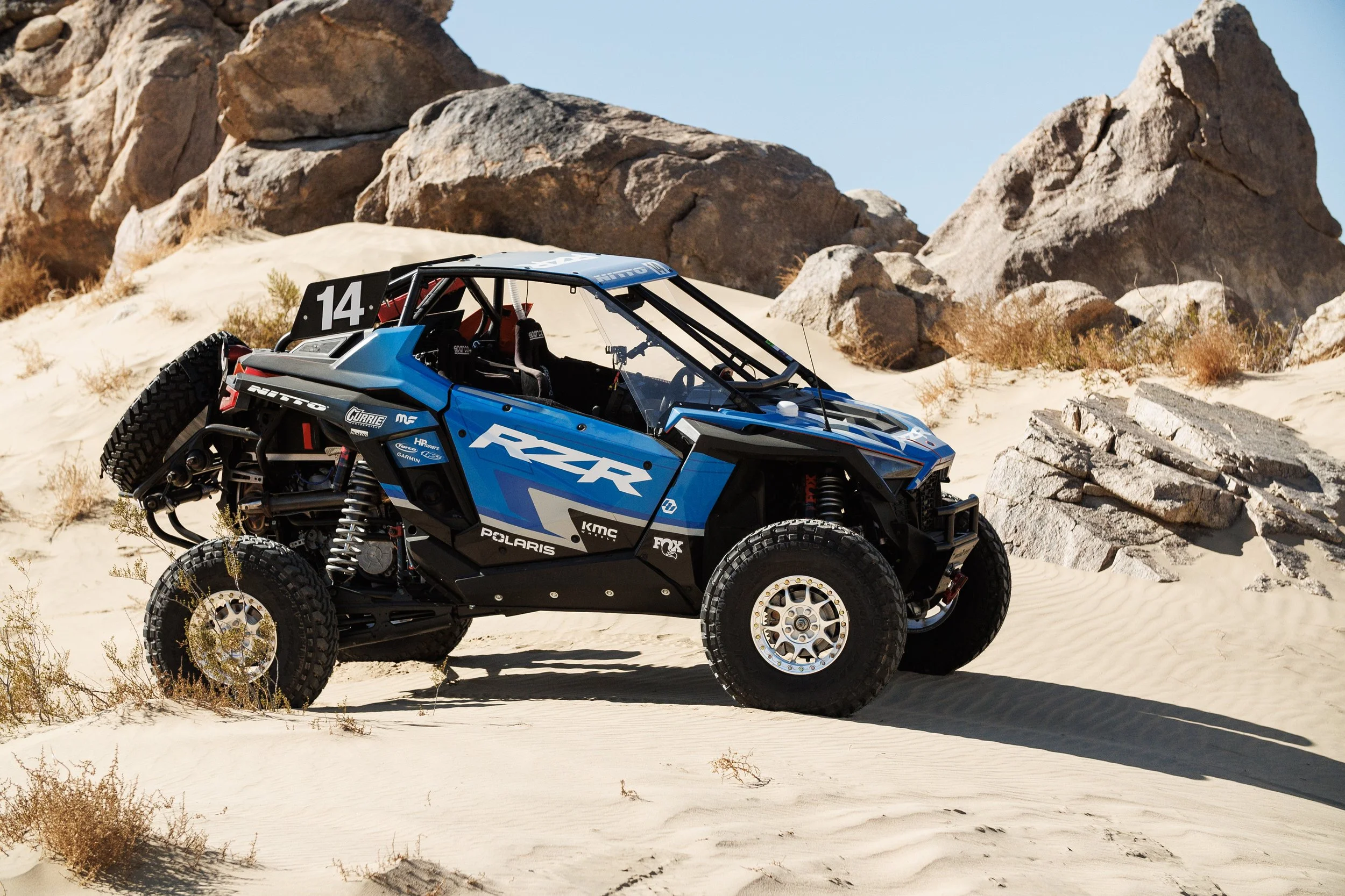 2_2_CaseyCurrie_KingOfHammers_PolarisRZRTurboR_NoCrop_002.jpg