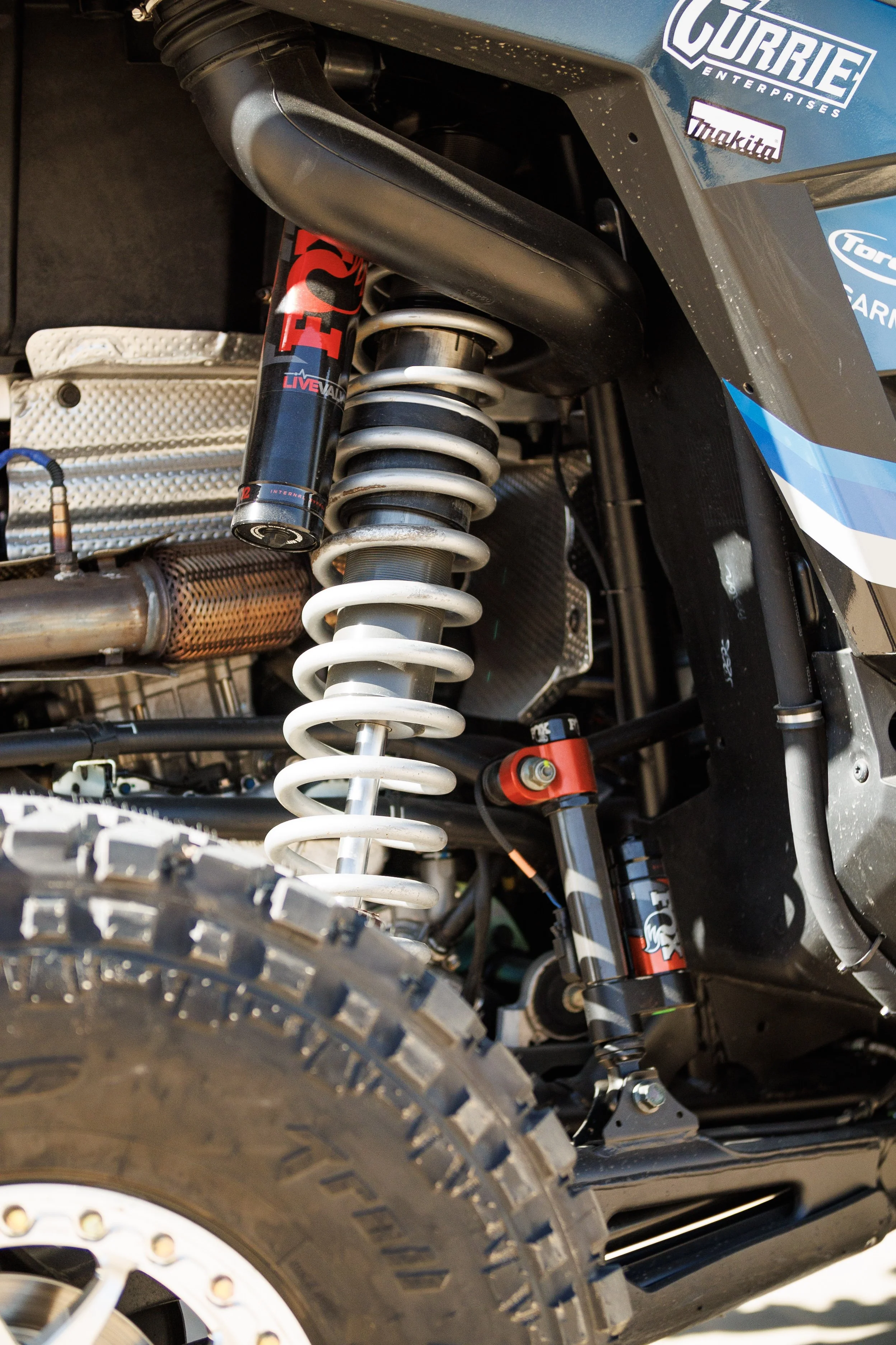 2_2_CaseyCurrie_KingOfHammers_PolarisRZRTurboR_NoCrop_019.jpg