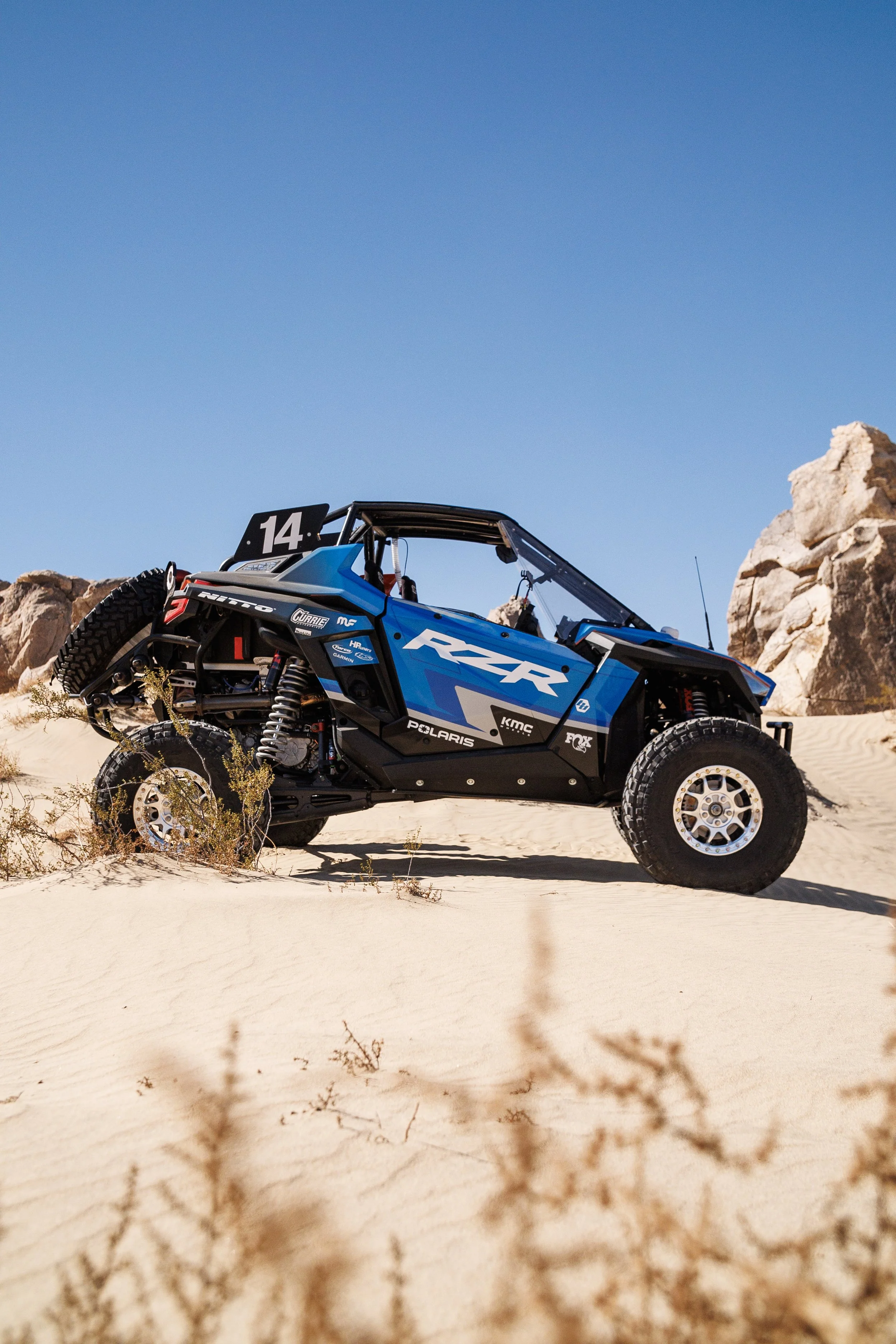 2_2_CaseyCurrie_KingOfHammers_PolarisRZRTurboR_NoCrop_027.jpg
