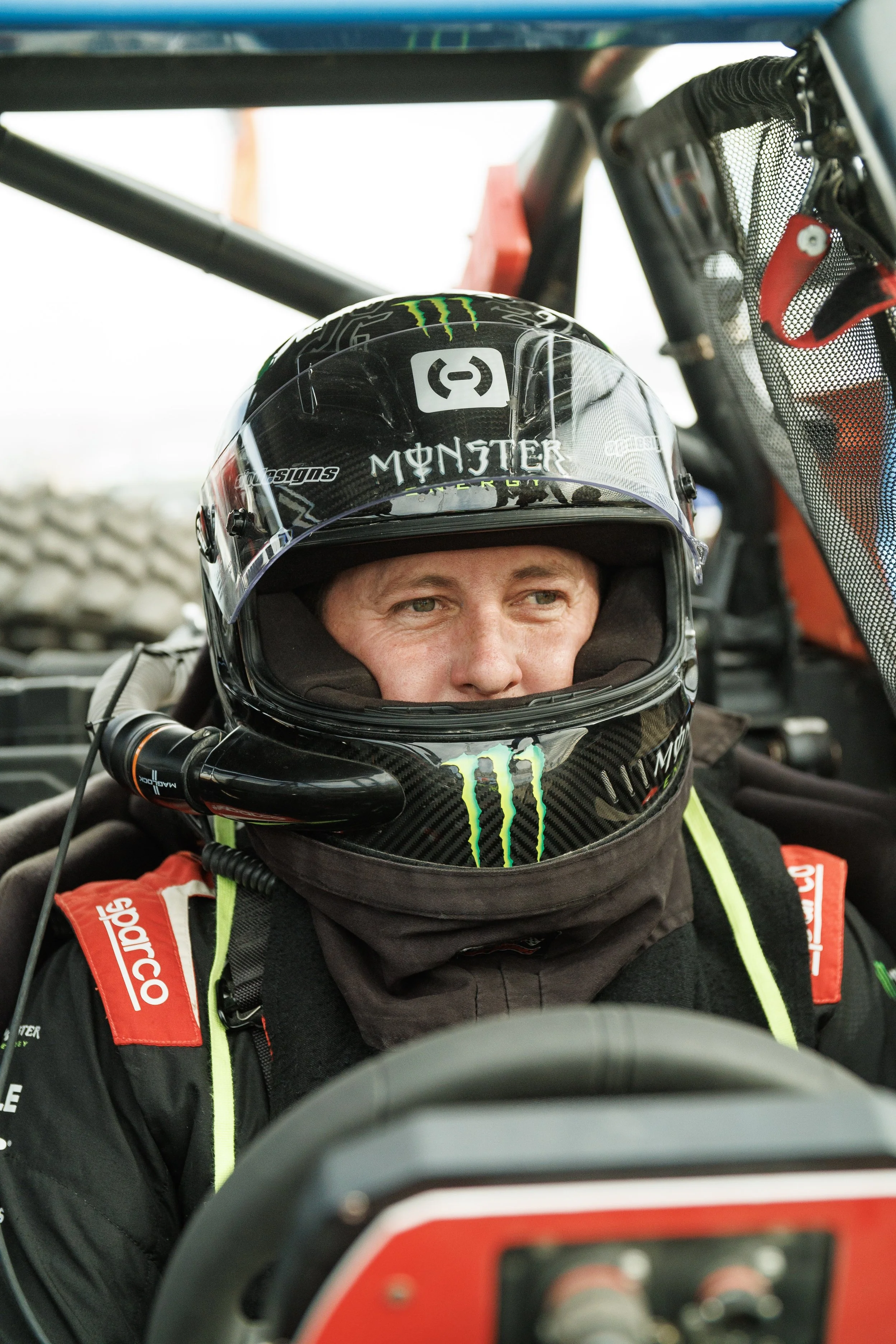 2_3_CaseyCurrie_KingOfHammers_JohnsonValleyCA_PolarisRZRTurboR_NoCrop_004.jpg