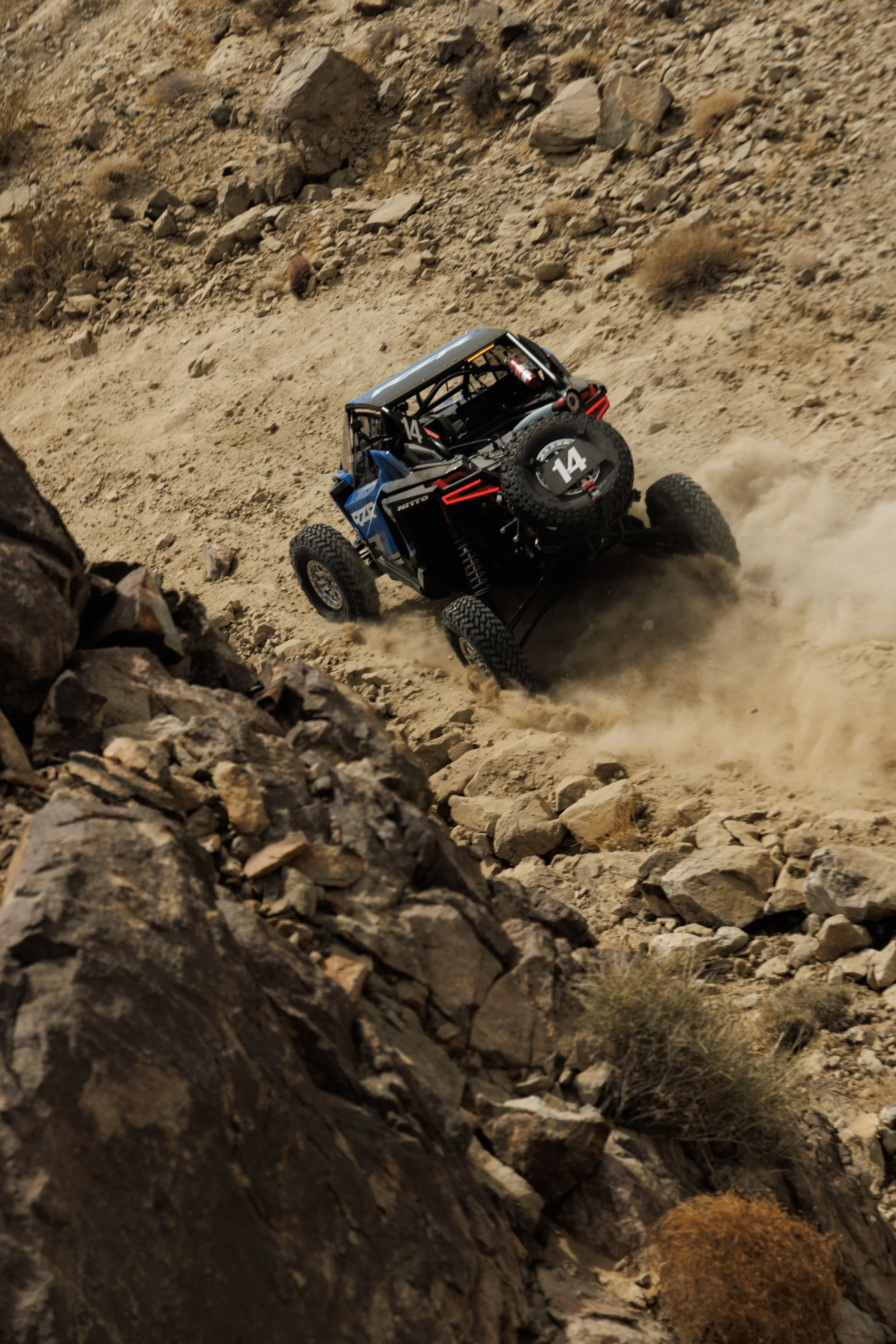 2_3_CaseyCurrie_KingOfHammers_JohnsonValleyCA_PolarisRZRTurboR_NoCrop_010.jpg