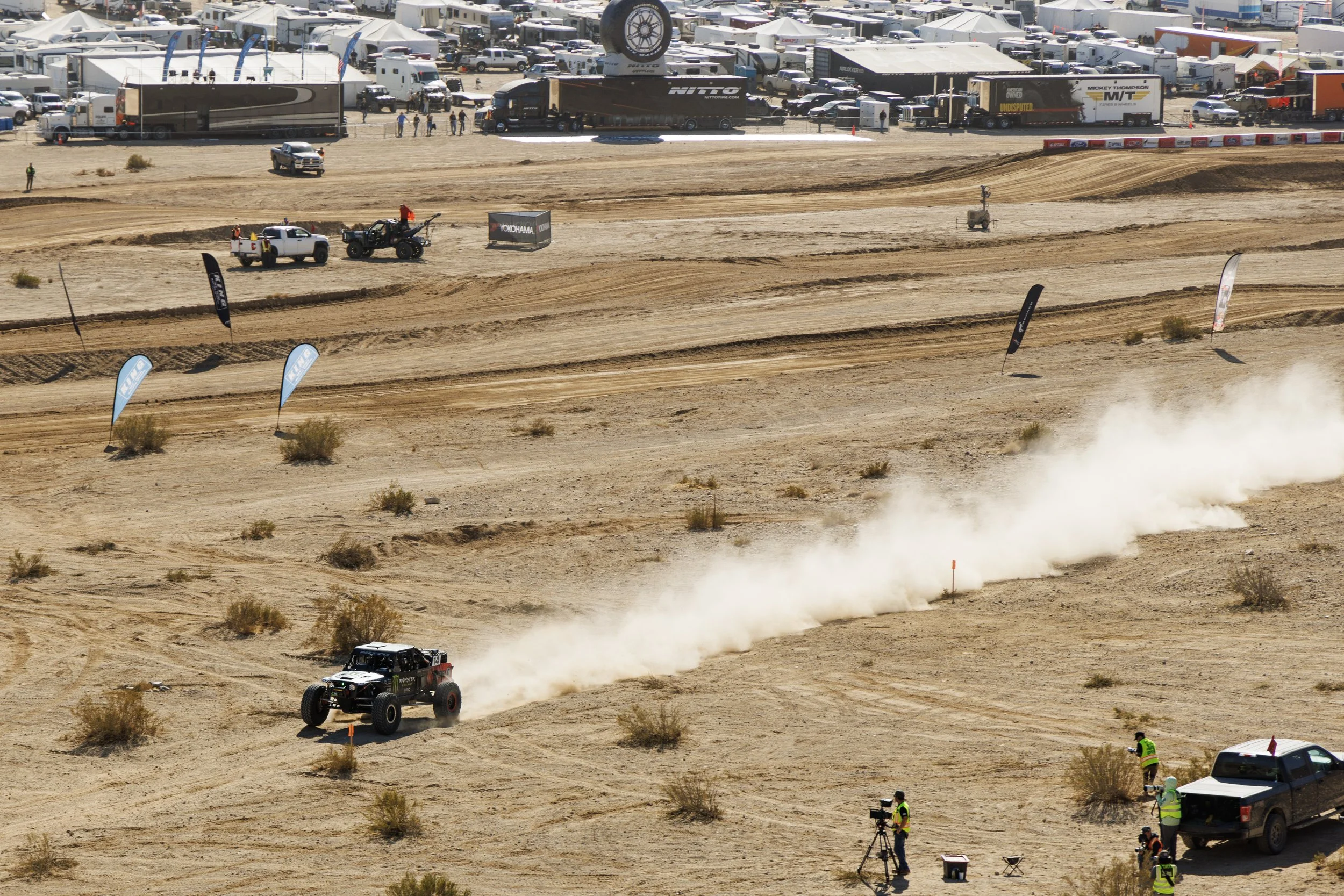 2_5_CaseyCurrie_KingOfHammers_JohnsonValleyCA_TrophyJeep_NoCrop_002.jpg
