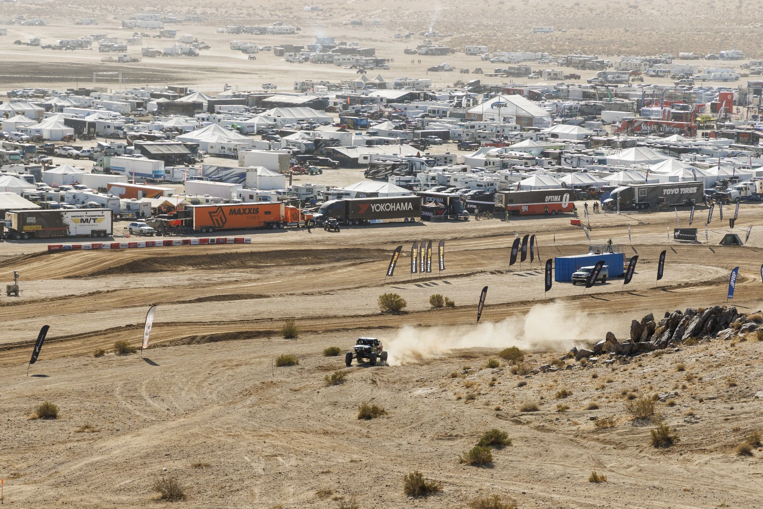 2_5_CaseyCurrie_KingOfHammers_JohnsonValleyCA_TrophyJeep_NoCrop_001.jpg