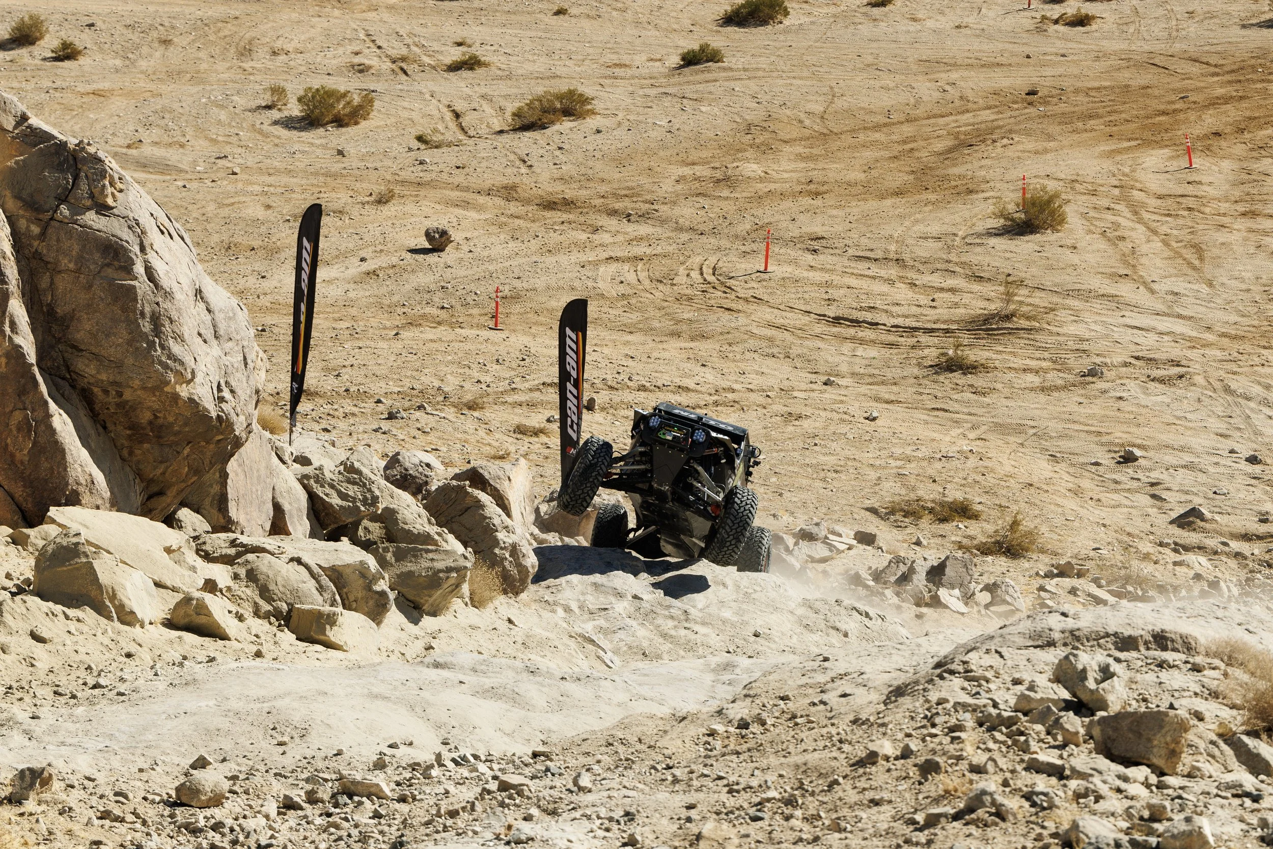 2_5_CaseyCurrie_KingOfHammers_JohnsonValleyCA_TrophyJeep_NoCrop_004.jpg