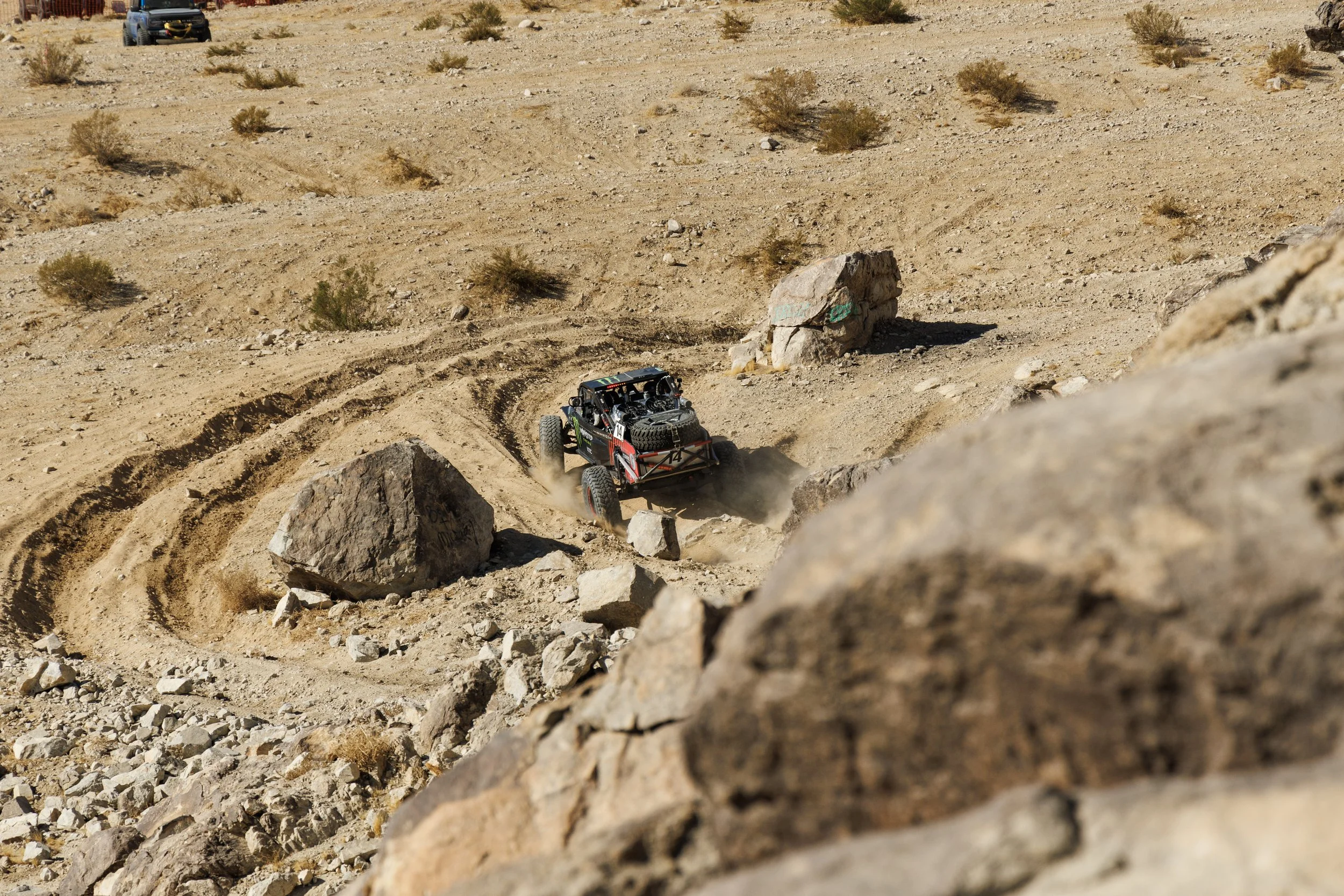 2_5_CaseyCurrie_KingOfHammers_JohnsonValleyCA_TrophyJeep_NoCrop_006.jpg
