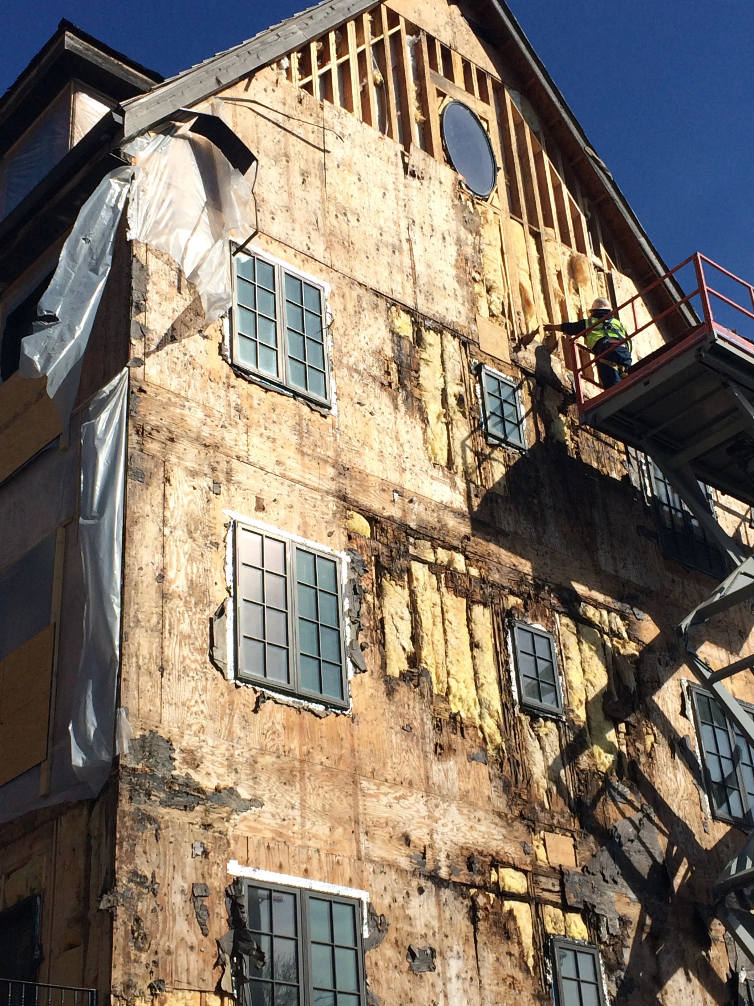 Lyndale Water Intrusion 3.jpg