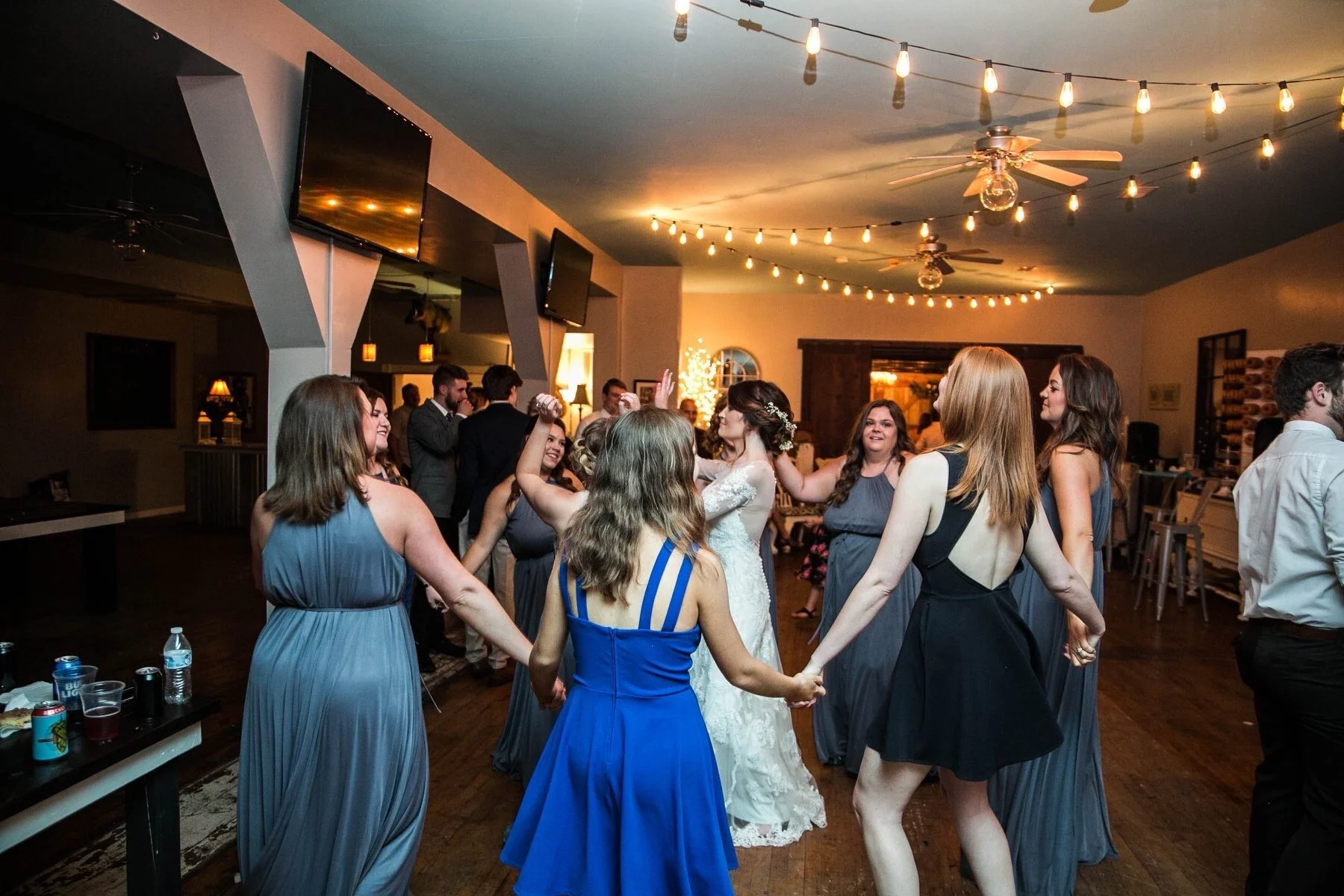Main-DanceFloor2.JPG