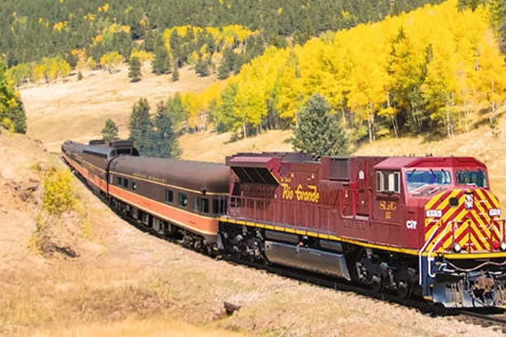 FALL COLORS EXPLORER TRAIN