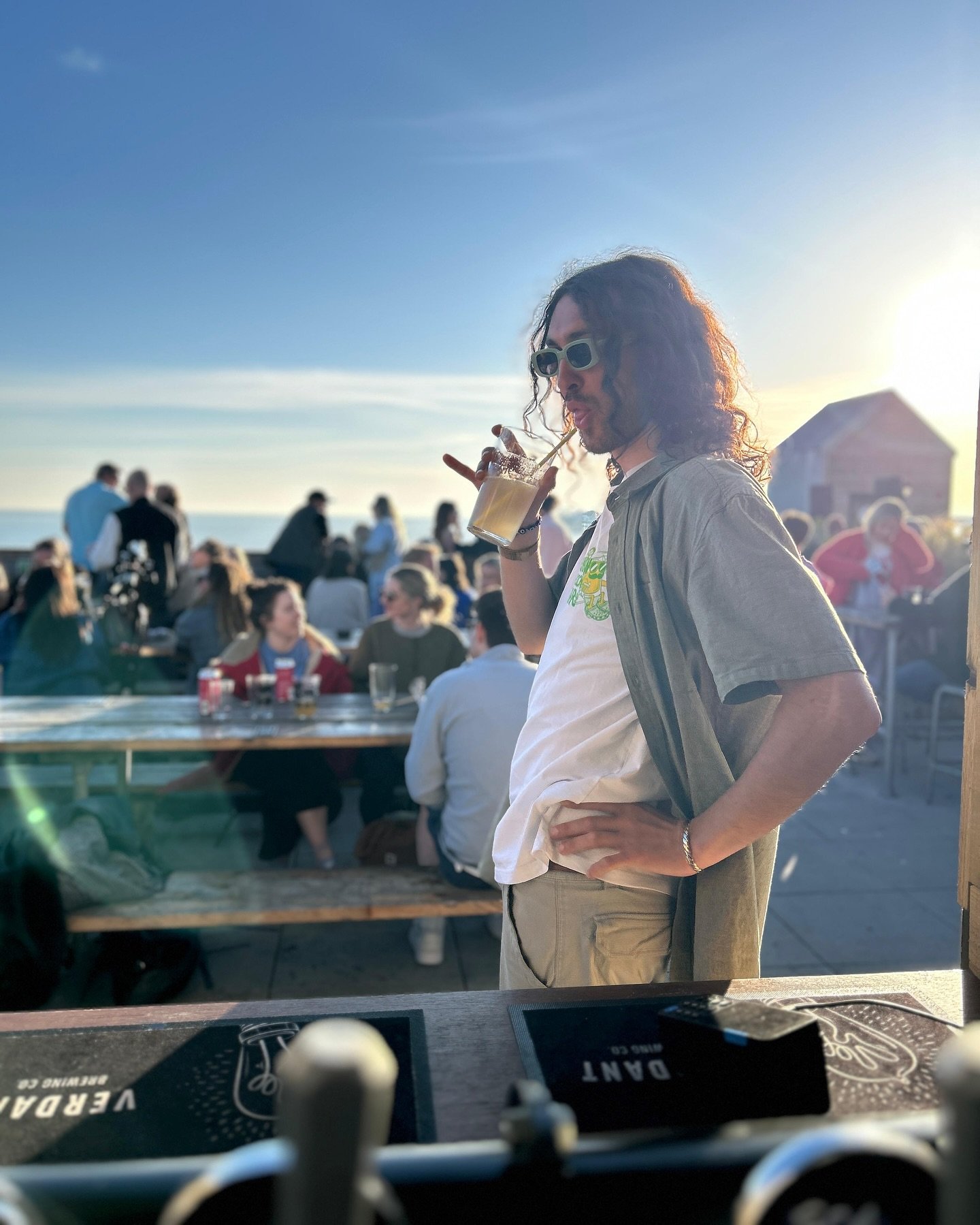DJs are back on the roof and the Easter Bunnies are happy🐣