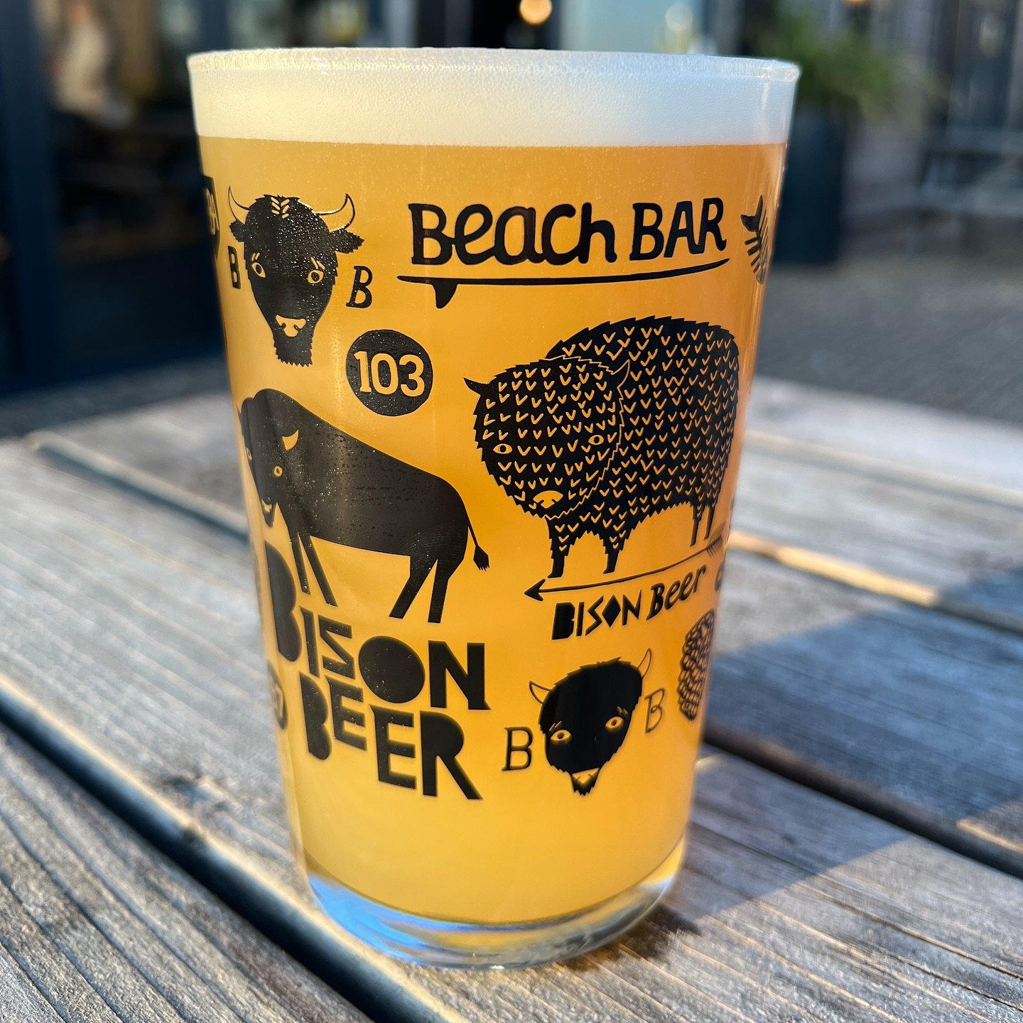 Father&rsquo;s Day fun incoming! Tag a Dad that deserves a beer in the comments and we&rsquo;ll send up to 50 FREE pints in the DMs for next Sunday🍺