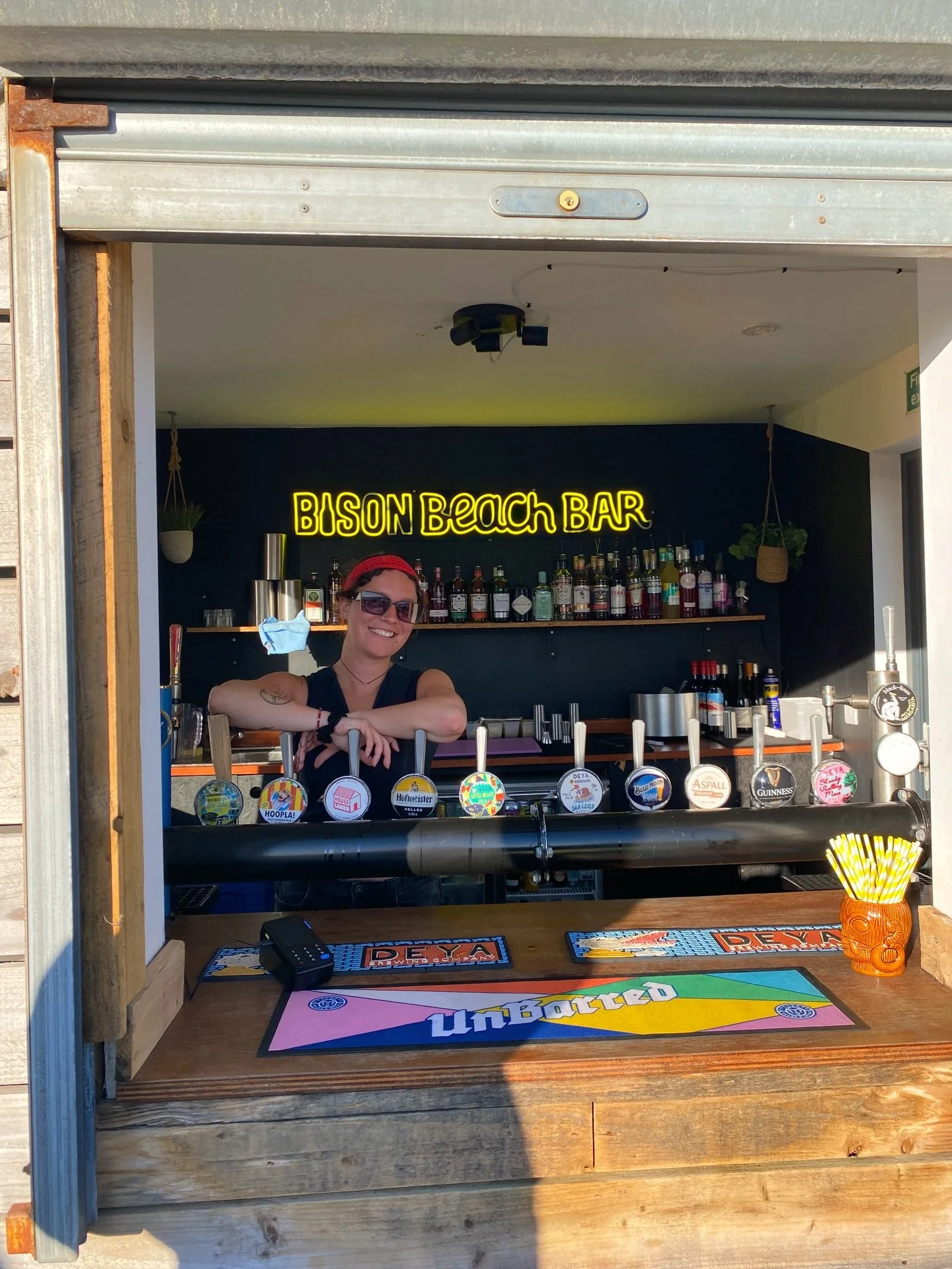 It&rsquo;s roof bar season🙌