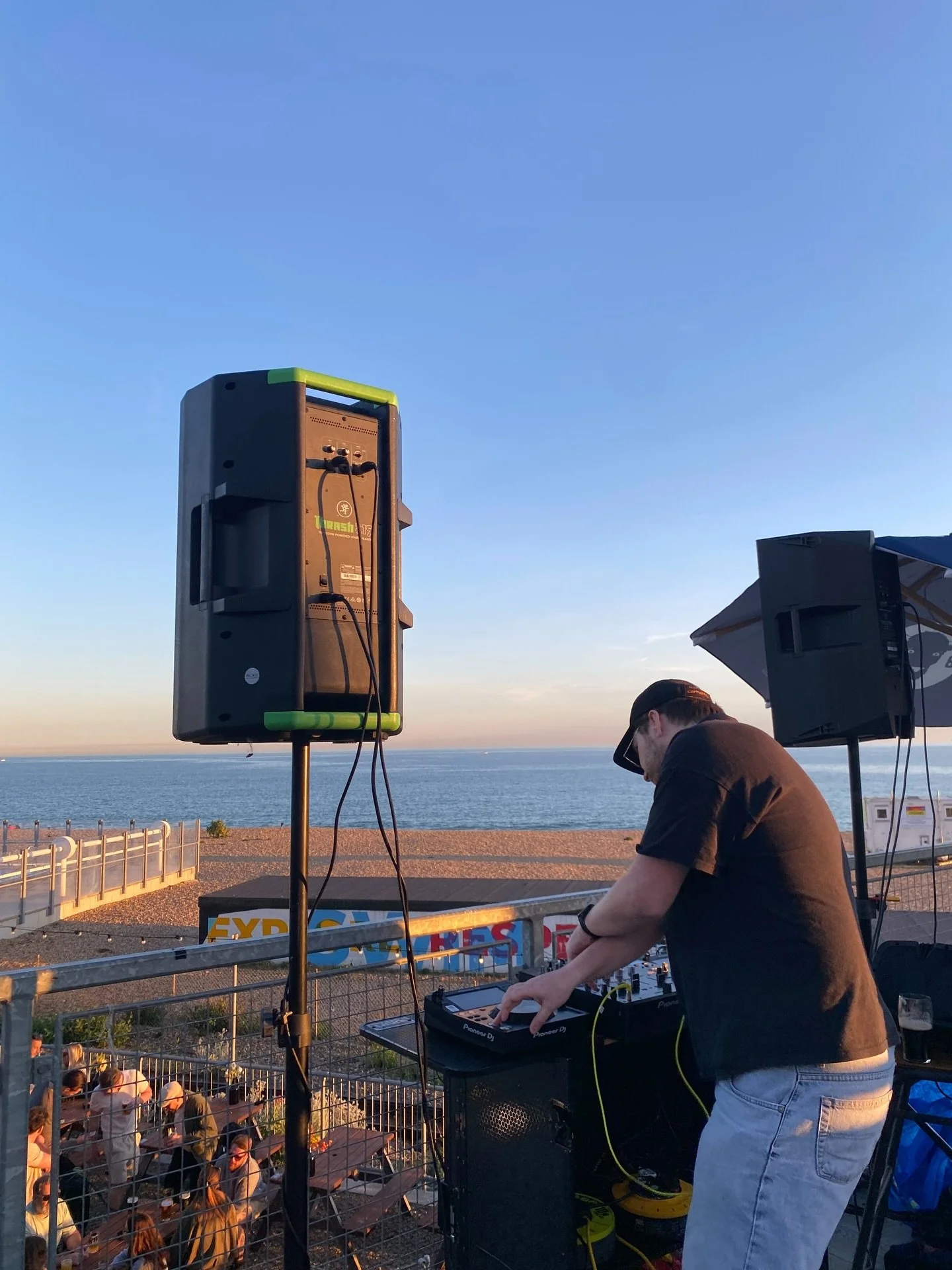@rhythmictrifecta playing our next sundown session tonight from 5:30pm!🌅