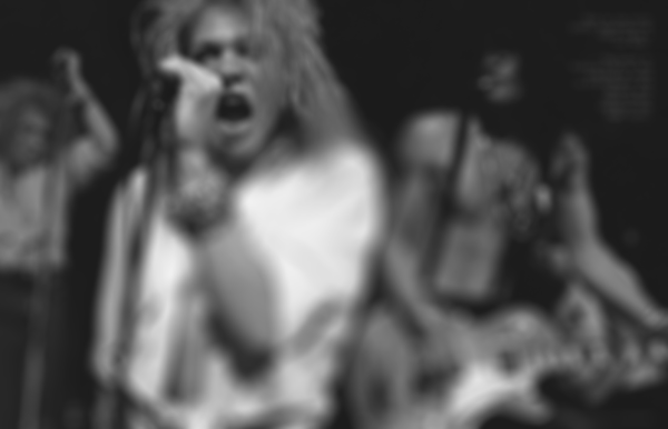 2_138_02_CAPTIONblur.png