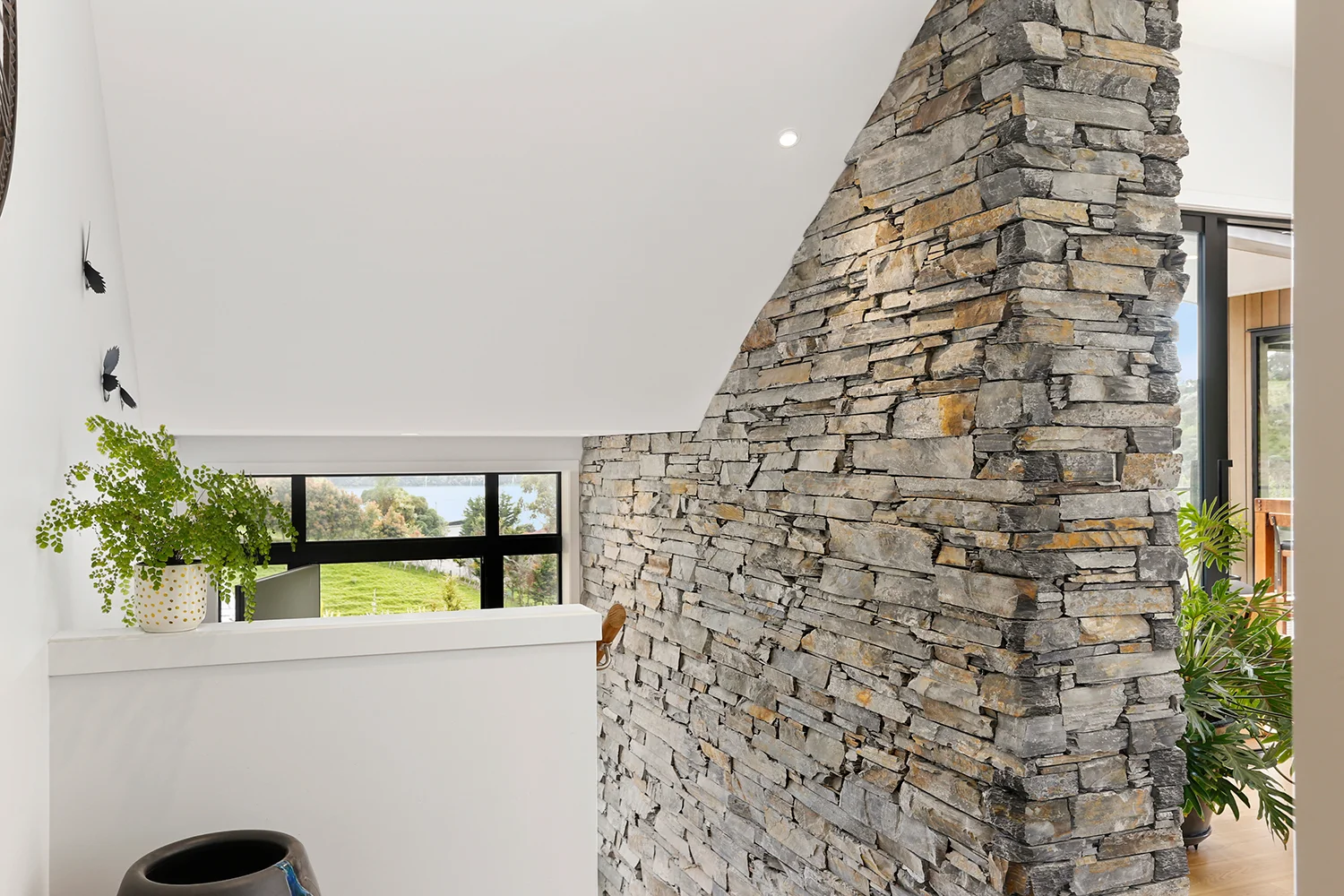 Brick-Bay-Drive--Laly-Haddon-Place-29-59025-25.jpg