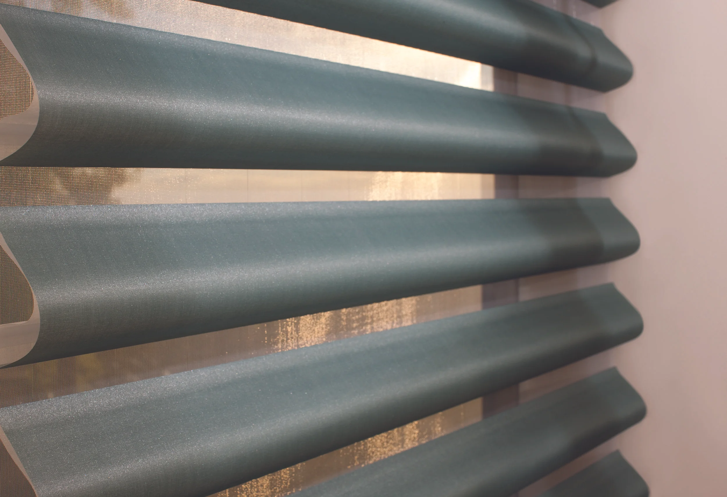 2012_PIR_SatinMetallic_Detail02.jpeg