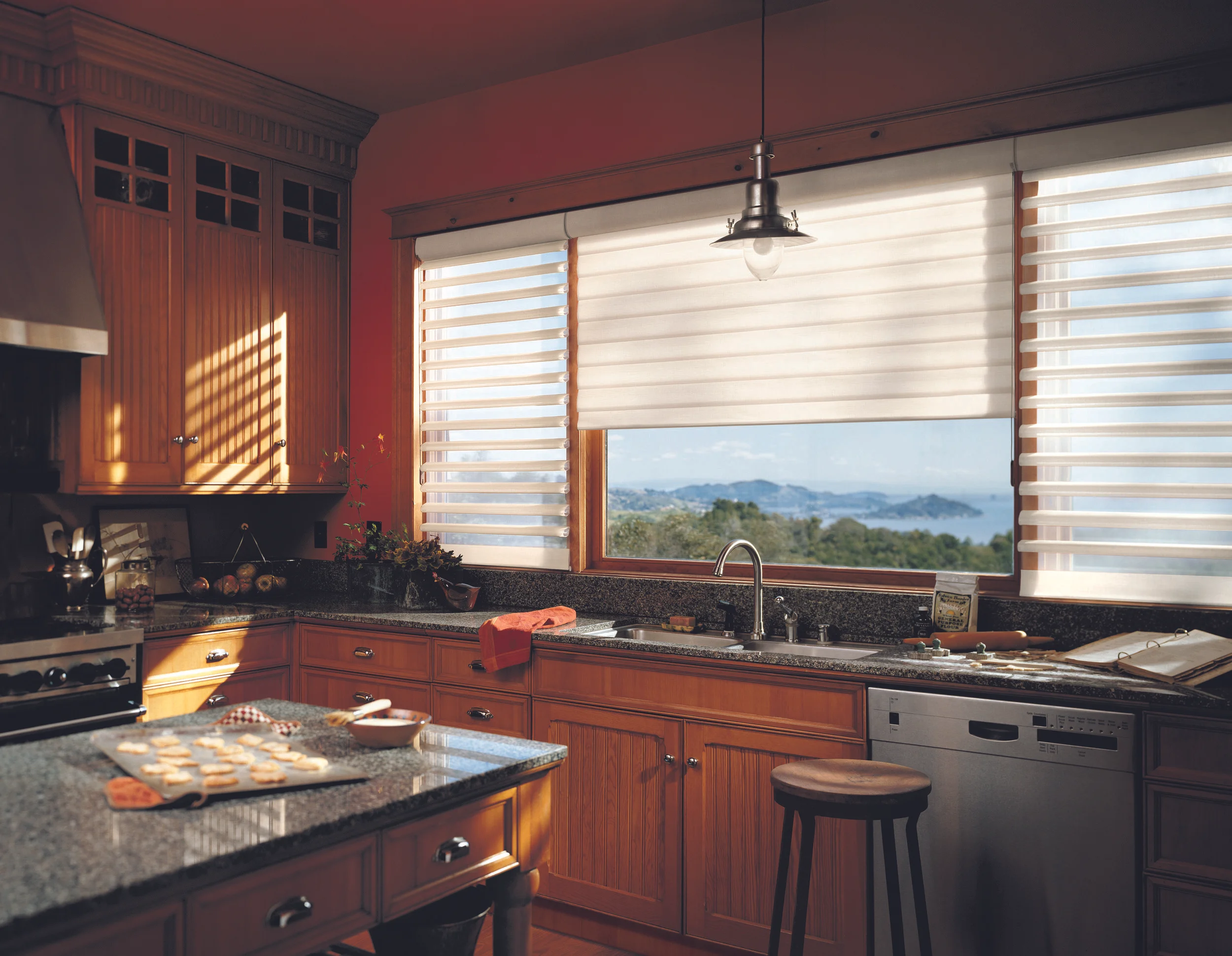 2012_PIR_UG_Linen_Chamomile_Kitchen.jpeg