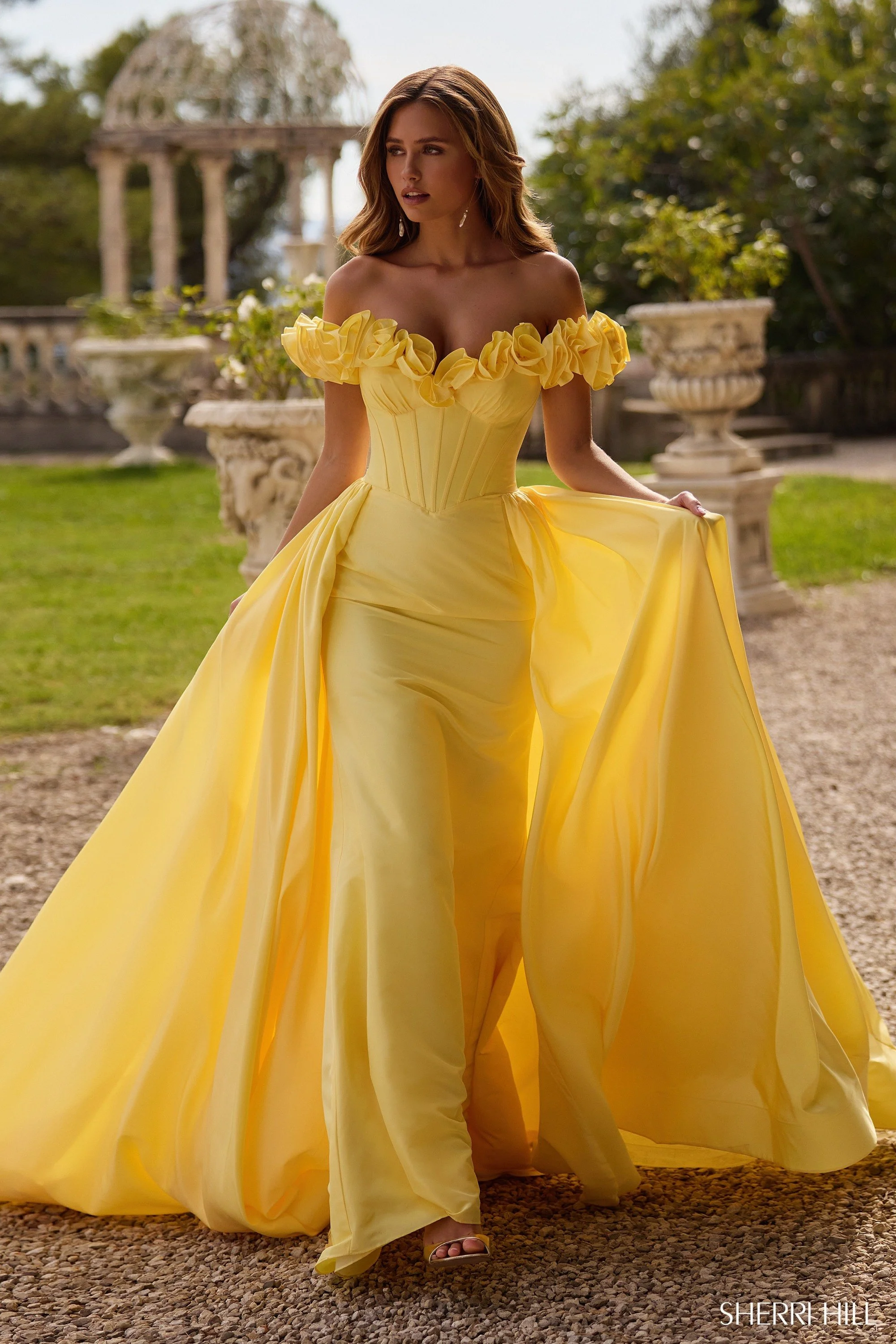 Sherri-Hill-57200-yellow-56163.jpg