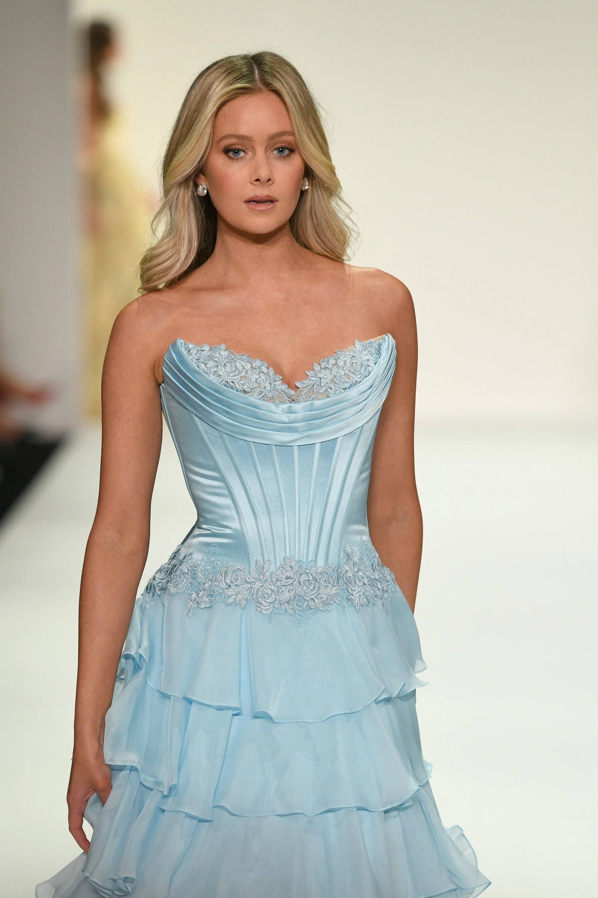 sherrihill-57868-lightblue-dress-4.jpg