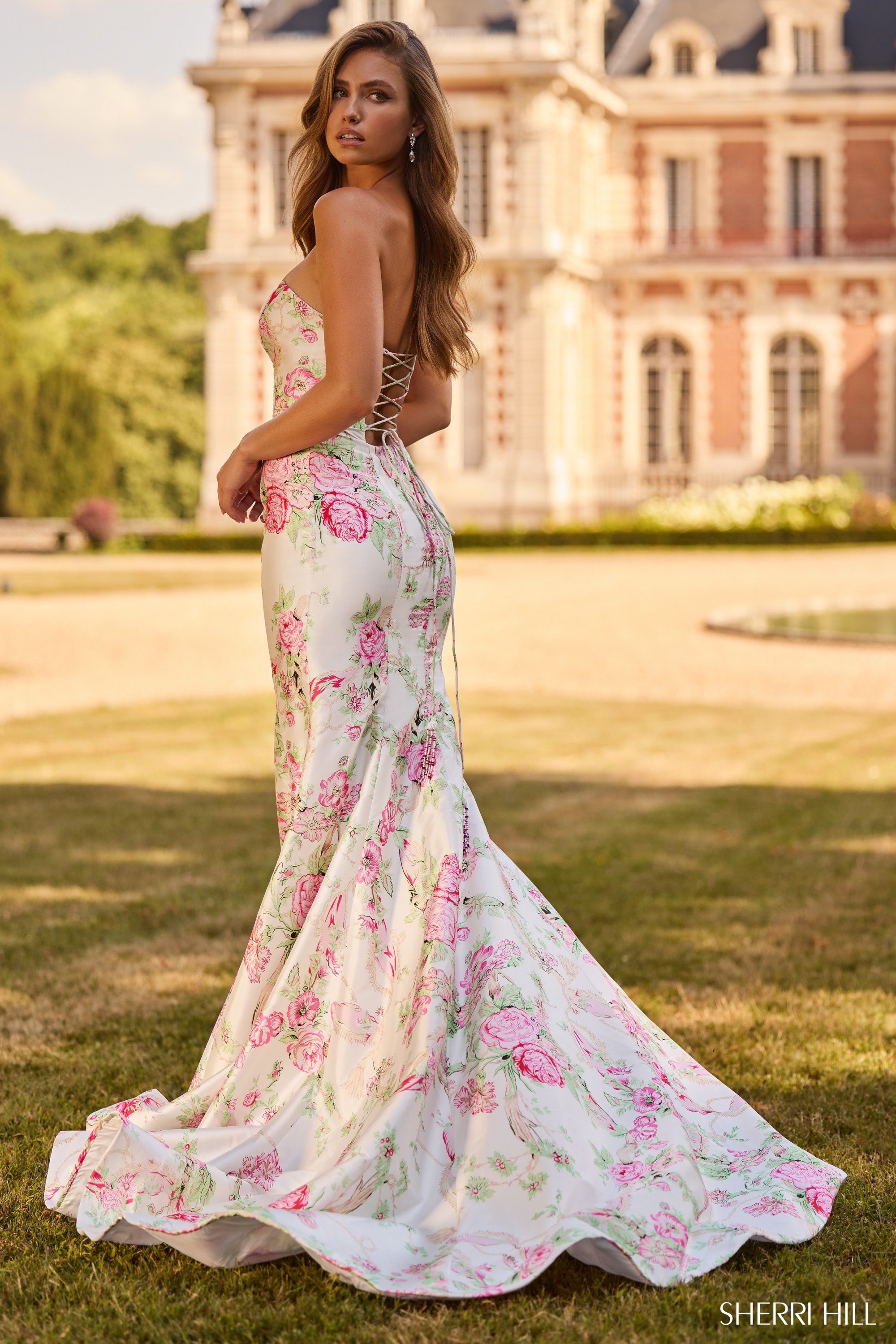 sherrihill-57796-ivoryprint-dress-2.jpg
