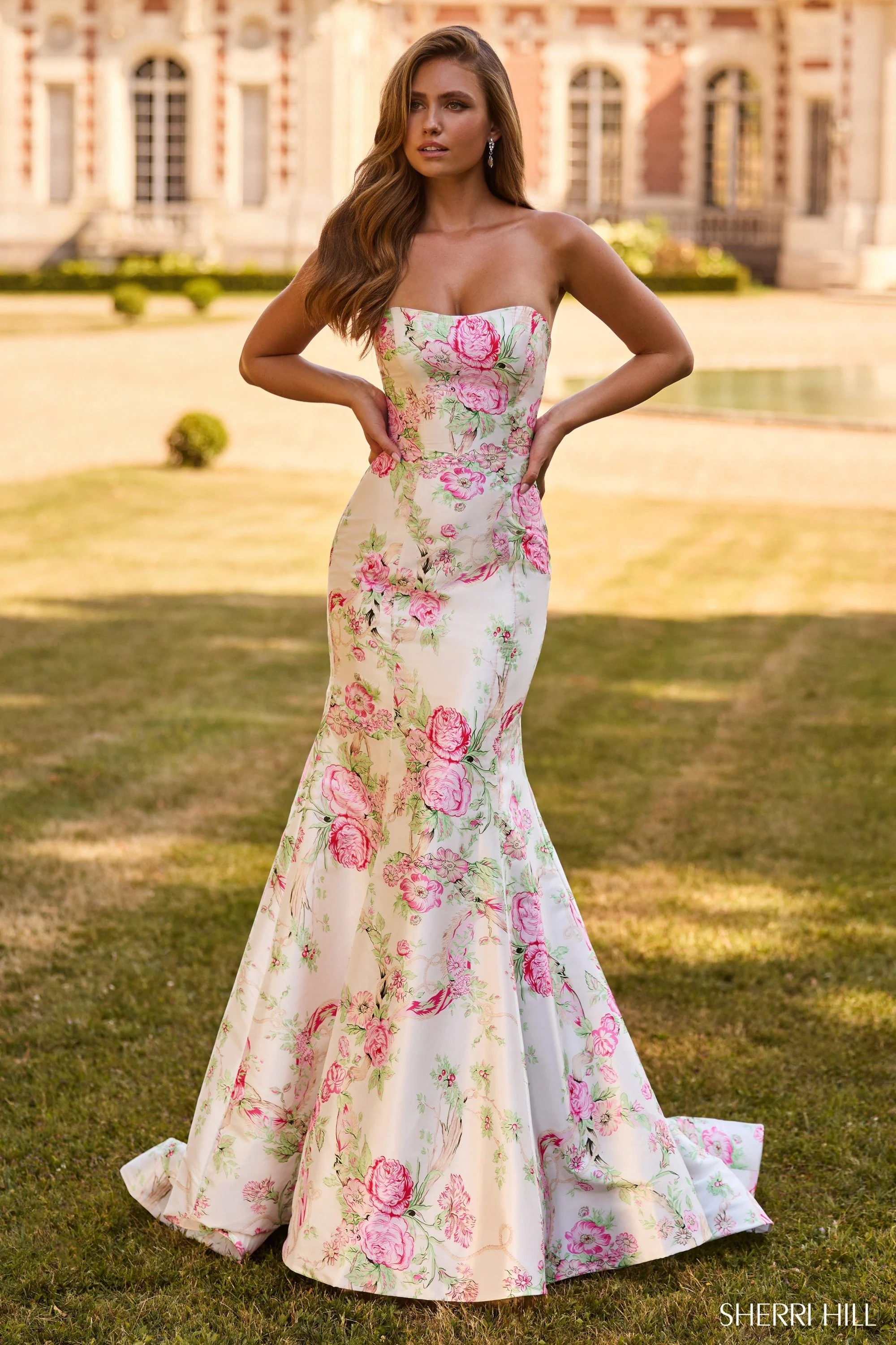 sherrihill-57796-ivoryprint-dress-1.jpg