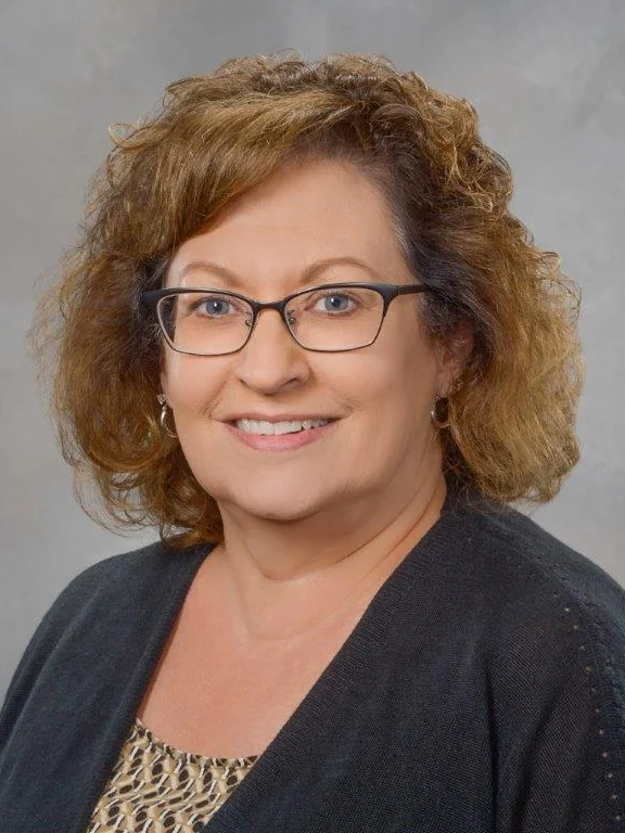 Rona+Schillinger+Headshot.jpg