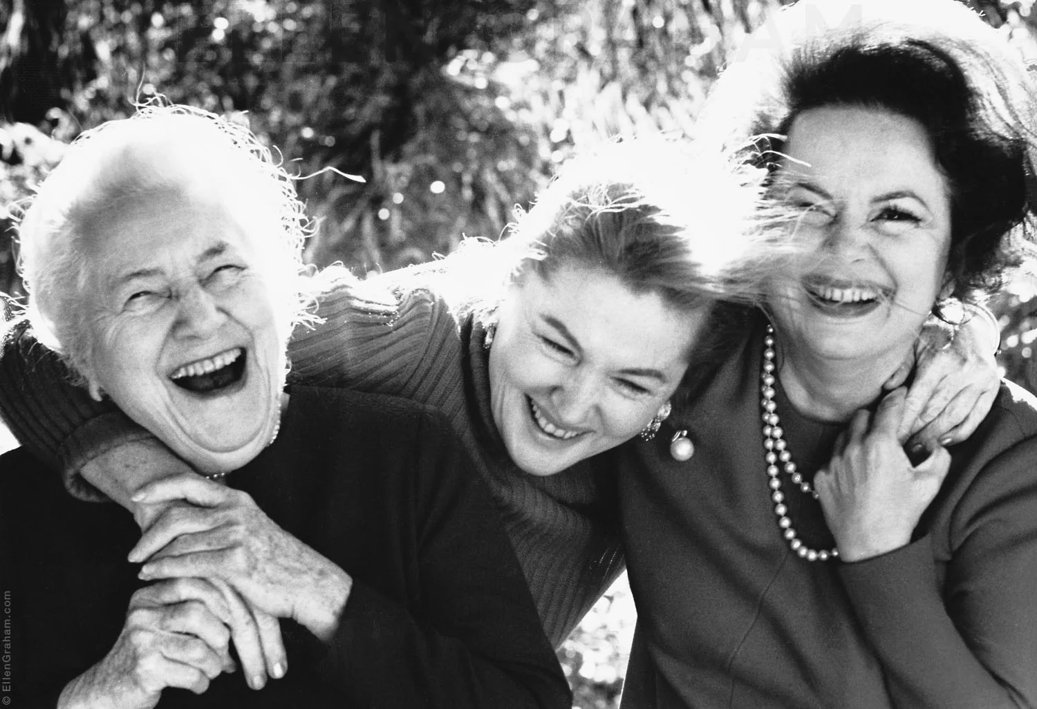 Olivia de Havilland, Joan Fontaine, Lillian Fontaine, Beverly Hills, CA, 1972