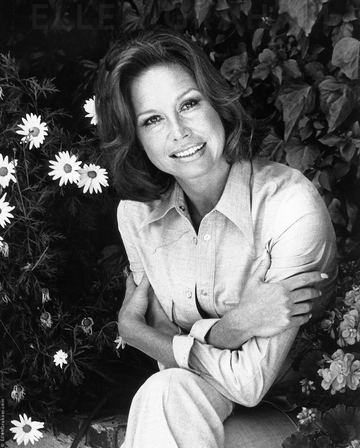 Mary Tyler Moore, Los Angeles, CA, 1974
