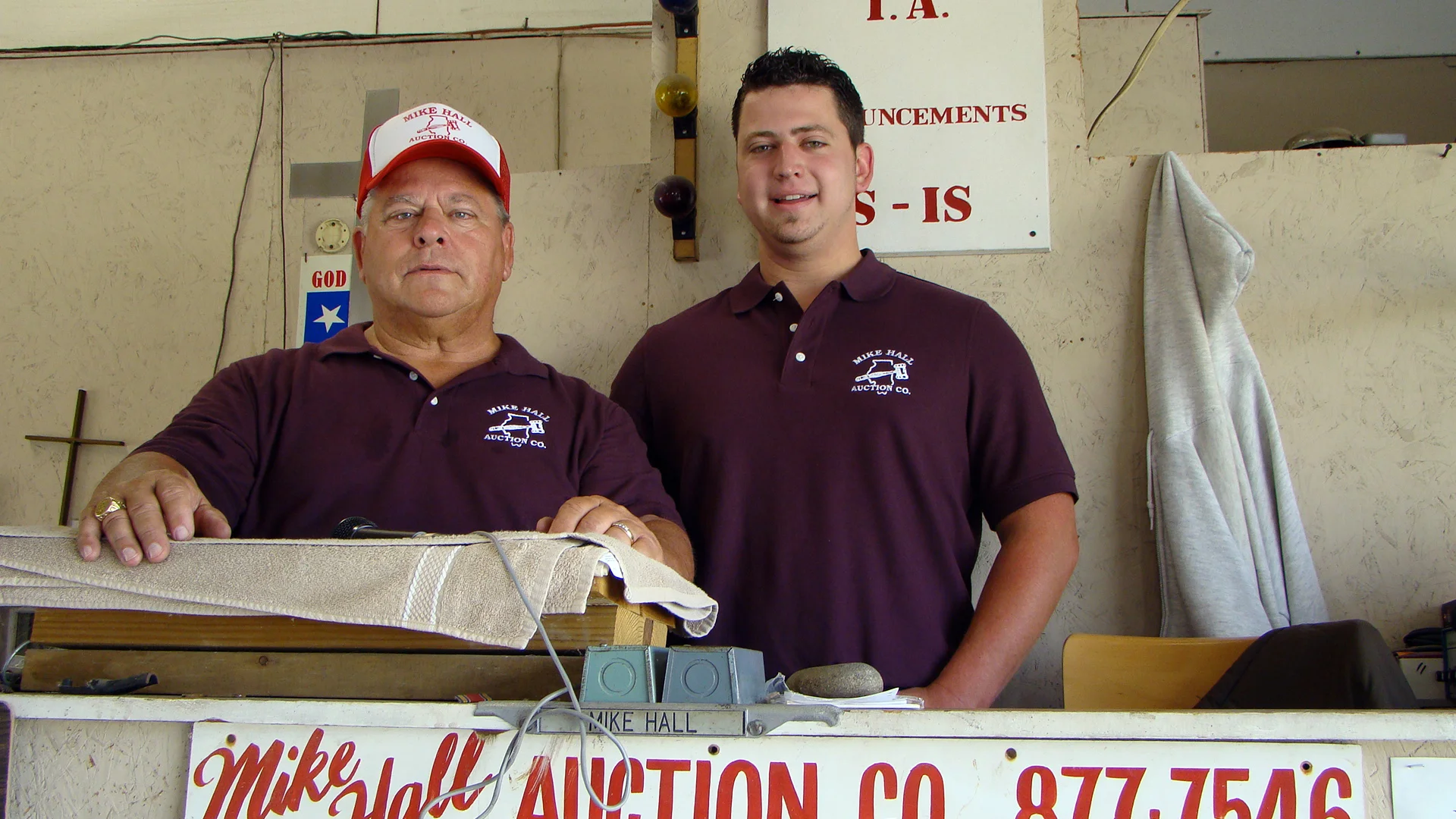 Mike-Hall-Auction-Co_About.jpg