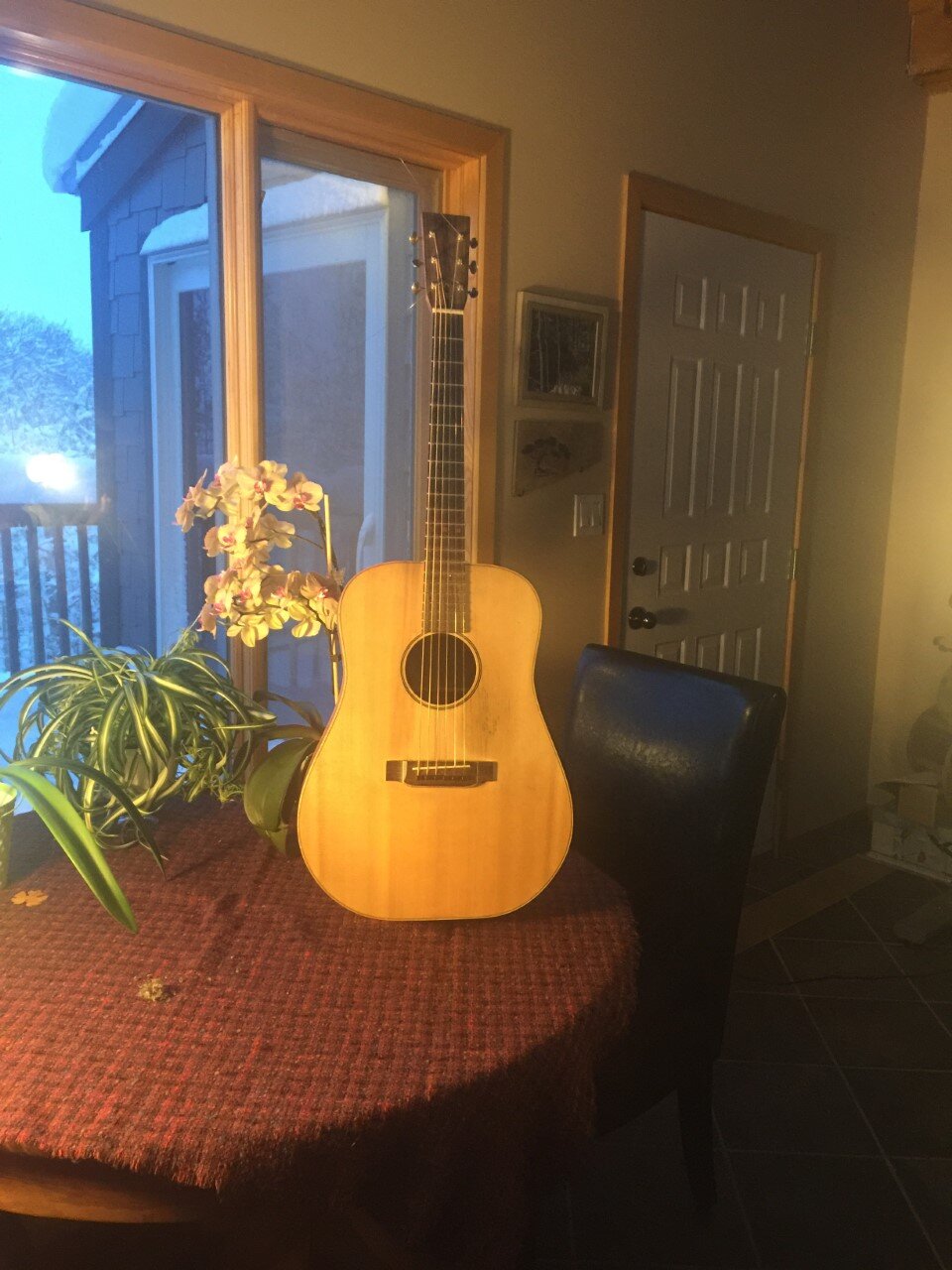 Martin Style D28 Acoustic Guitar   Spruce top, mahogany back, sides, and neck. Piezo bridge pickup and internal microphone. Forest Tate Guitar Builder