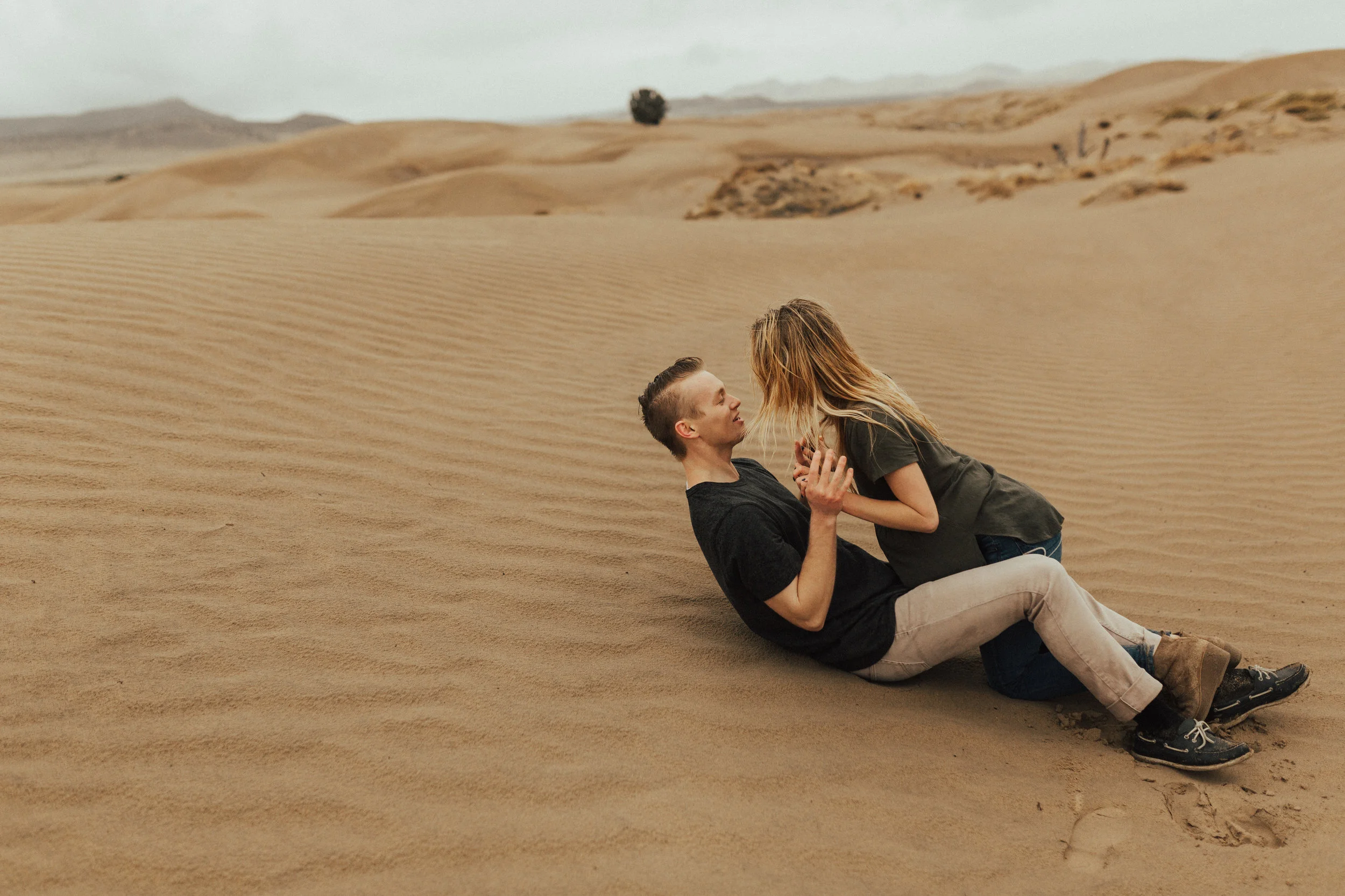 sand dune engagement session