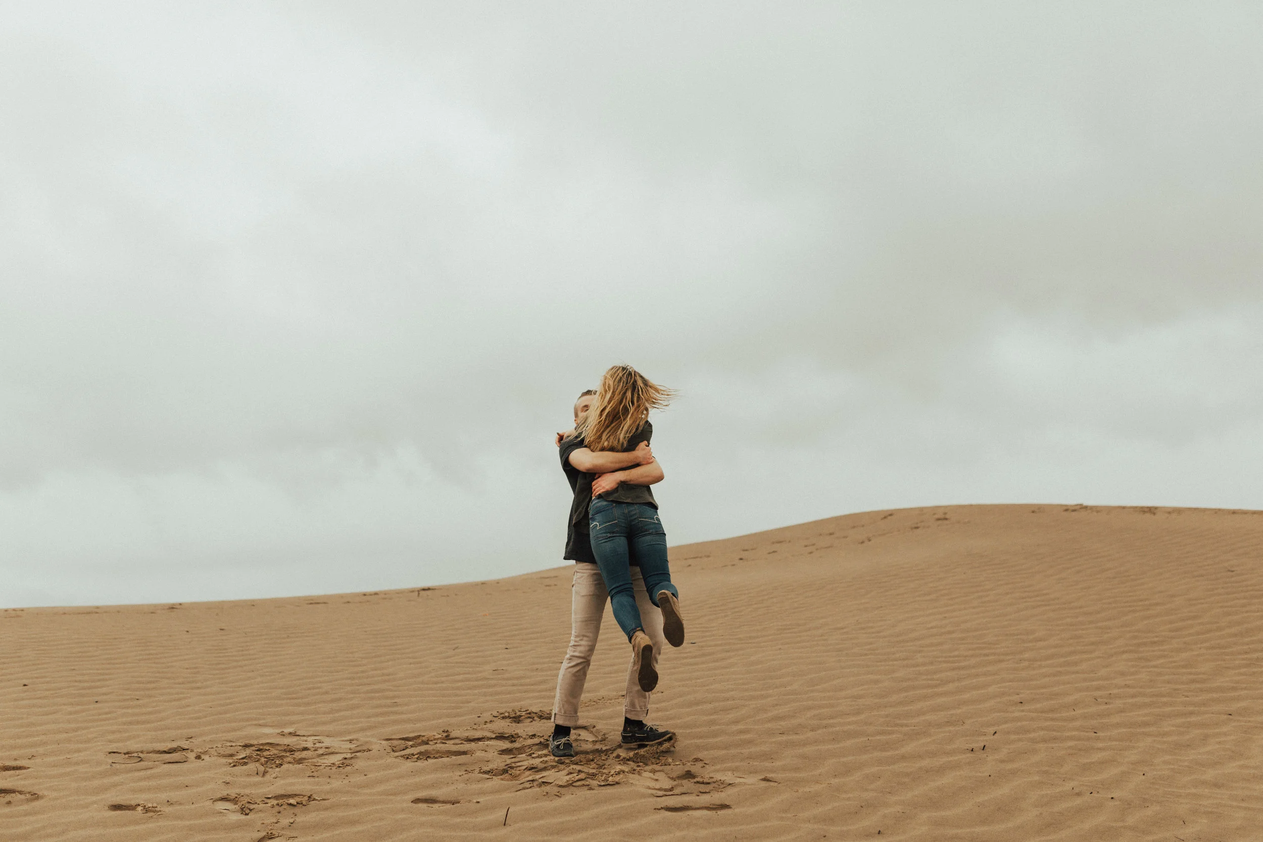 sand dune engagement session