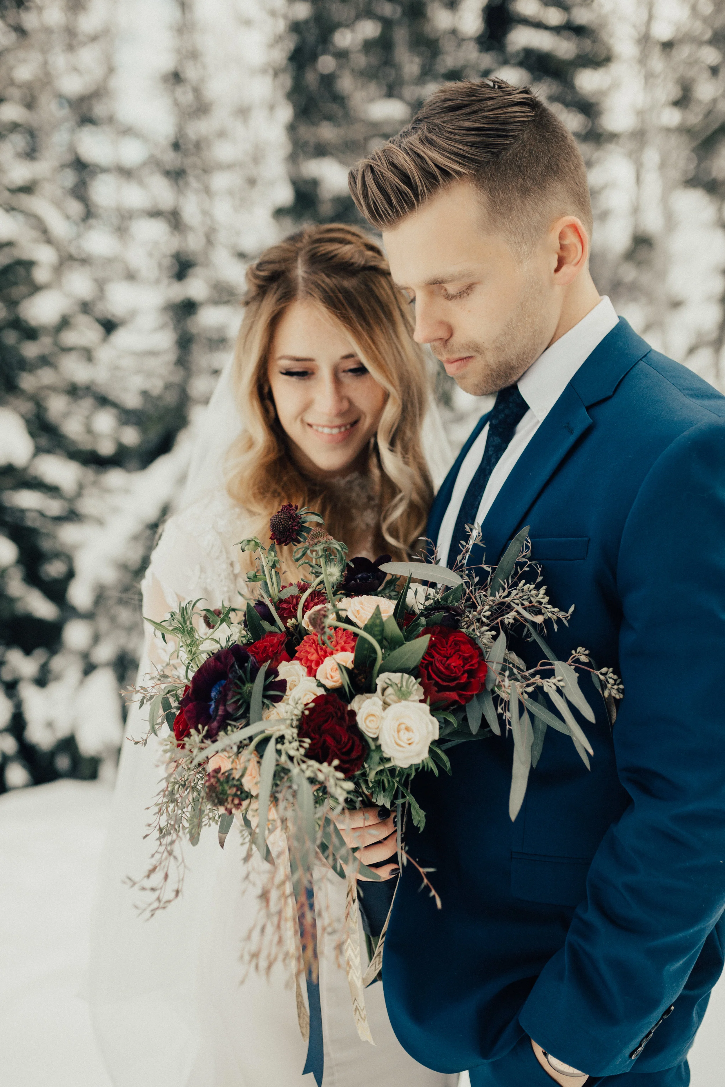 winter bridal first look session