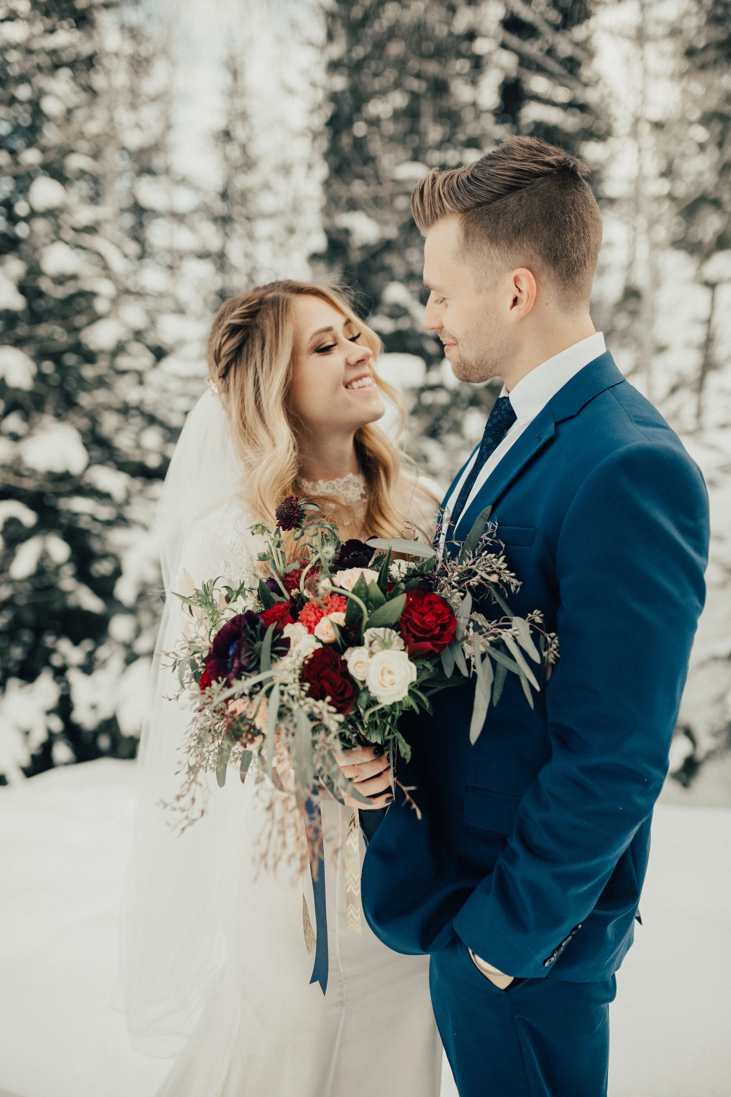 winter bridal first look session